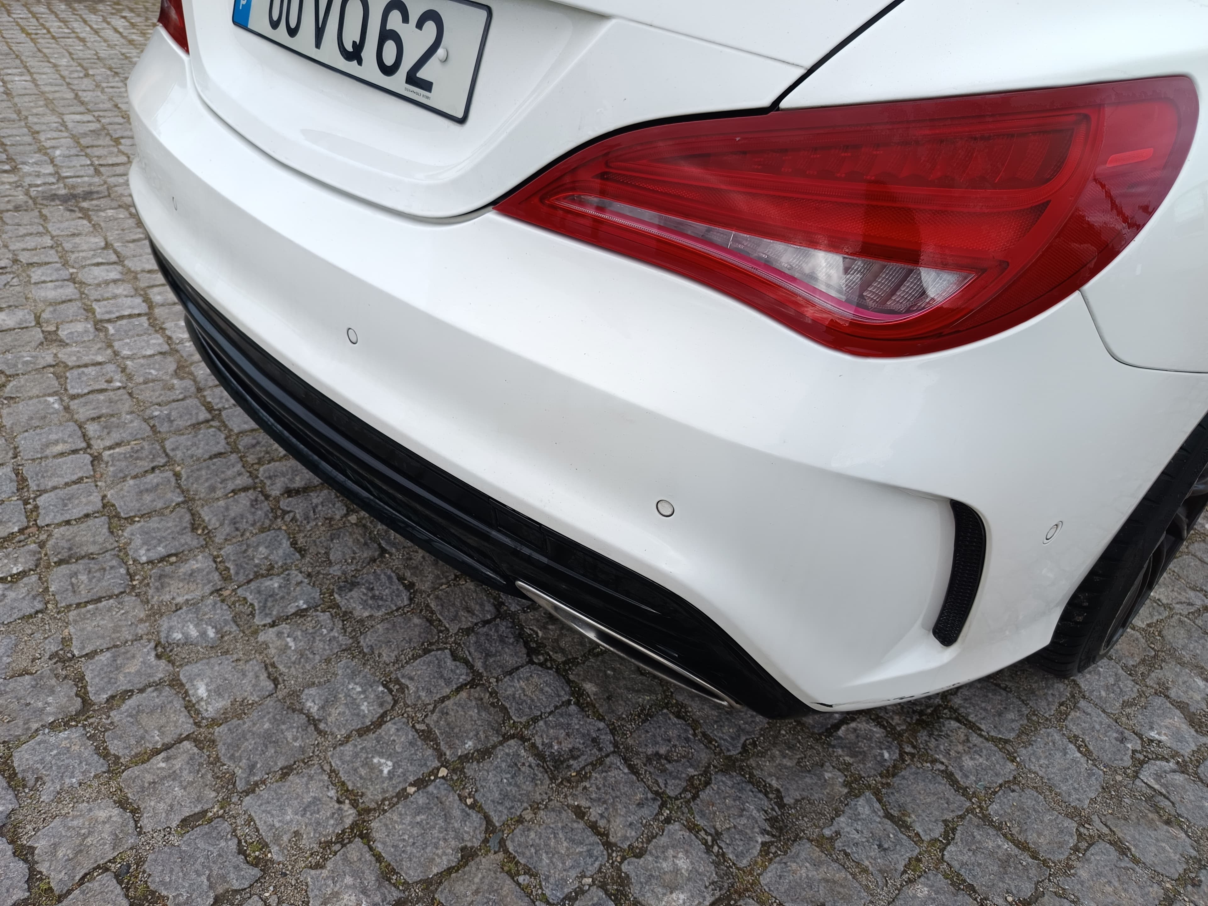 Mercedes-Benz CLA 200 · Ano 2015 — image 12