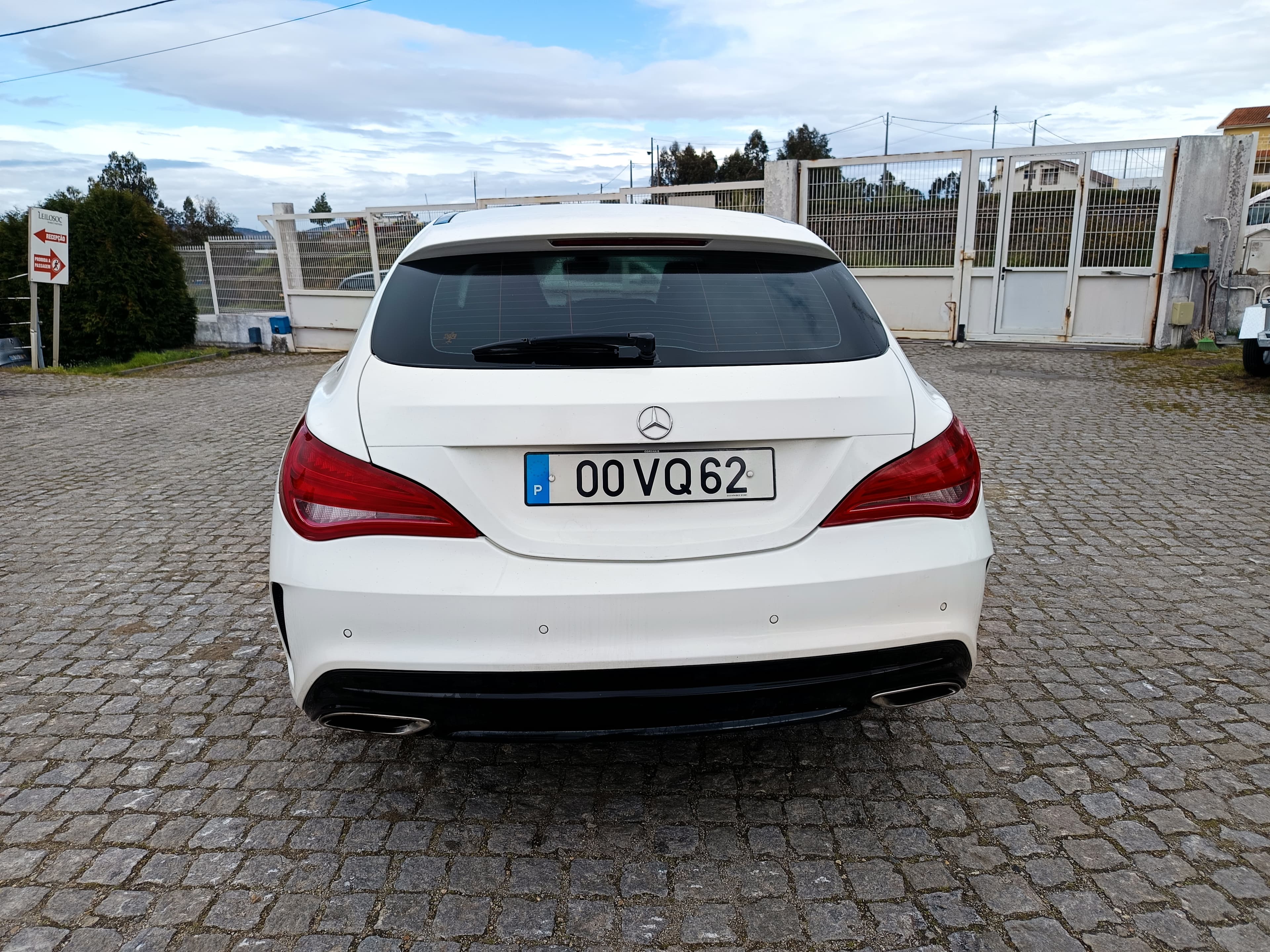 Mercedes-Benz CLA 200 · Ano 2015 — image 5