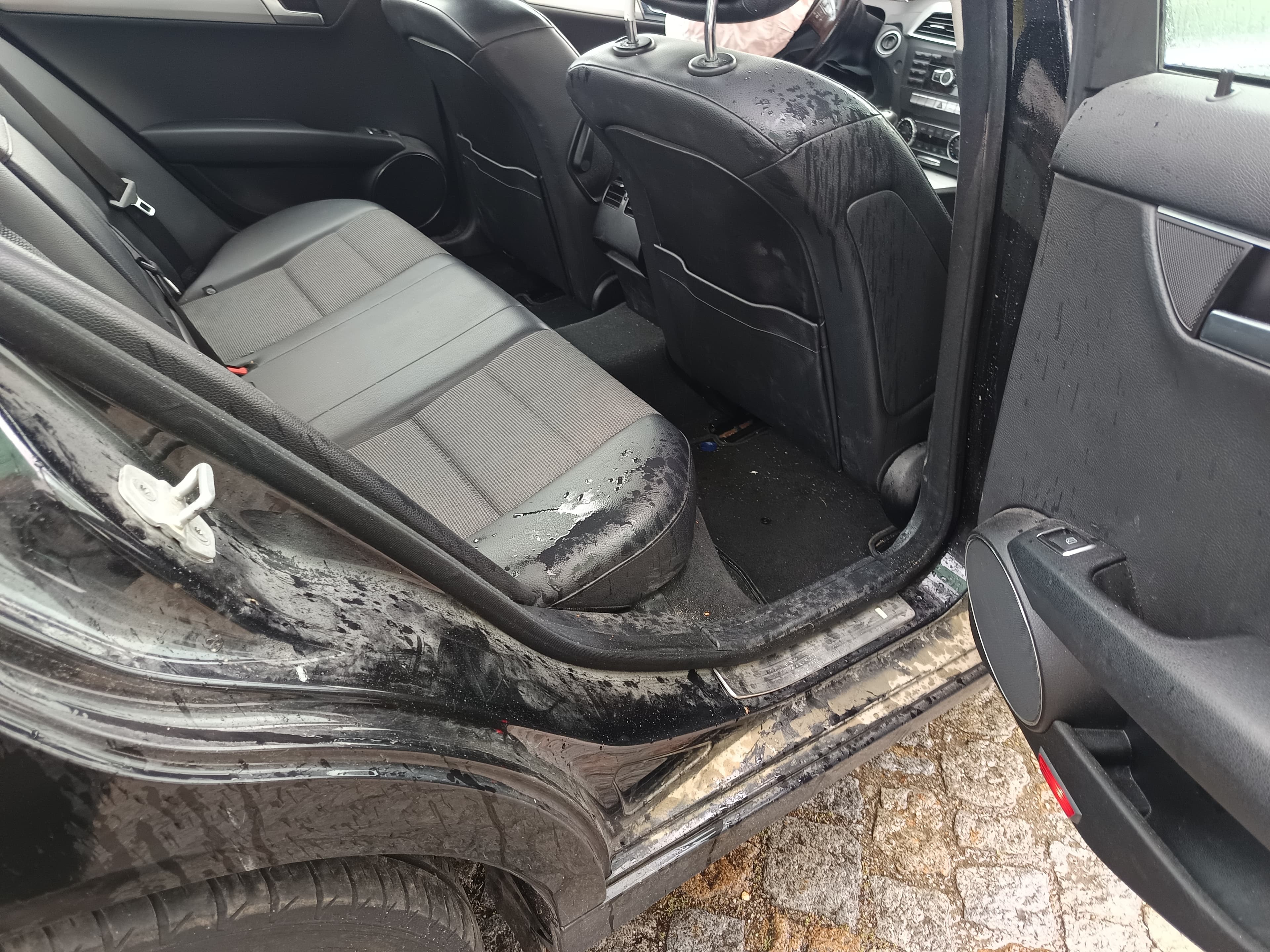 Mercedes-Benz C 180 CDI · Ano 2012 — imagem 22