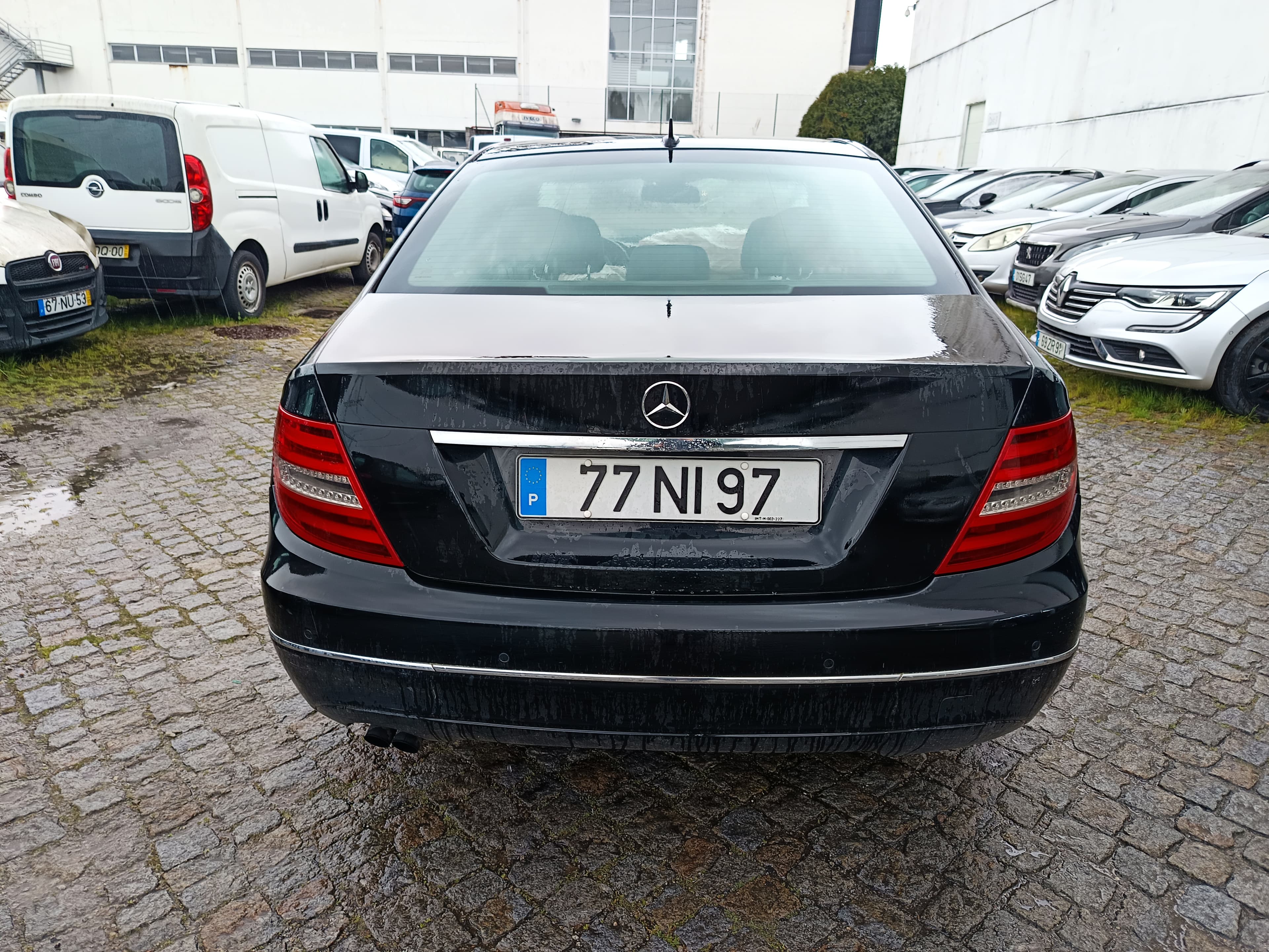 Mercedes-Benz C 180 CDI · Ano 2012 — imagem 2