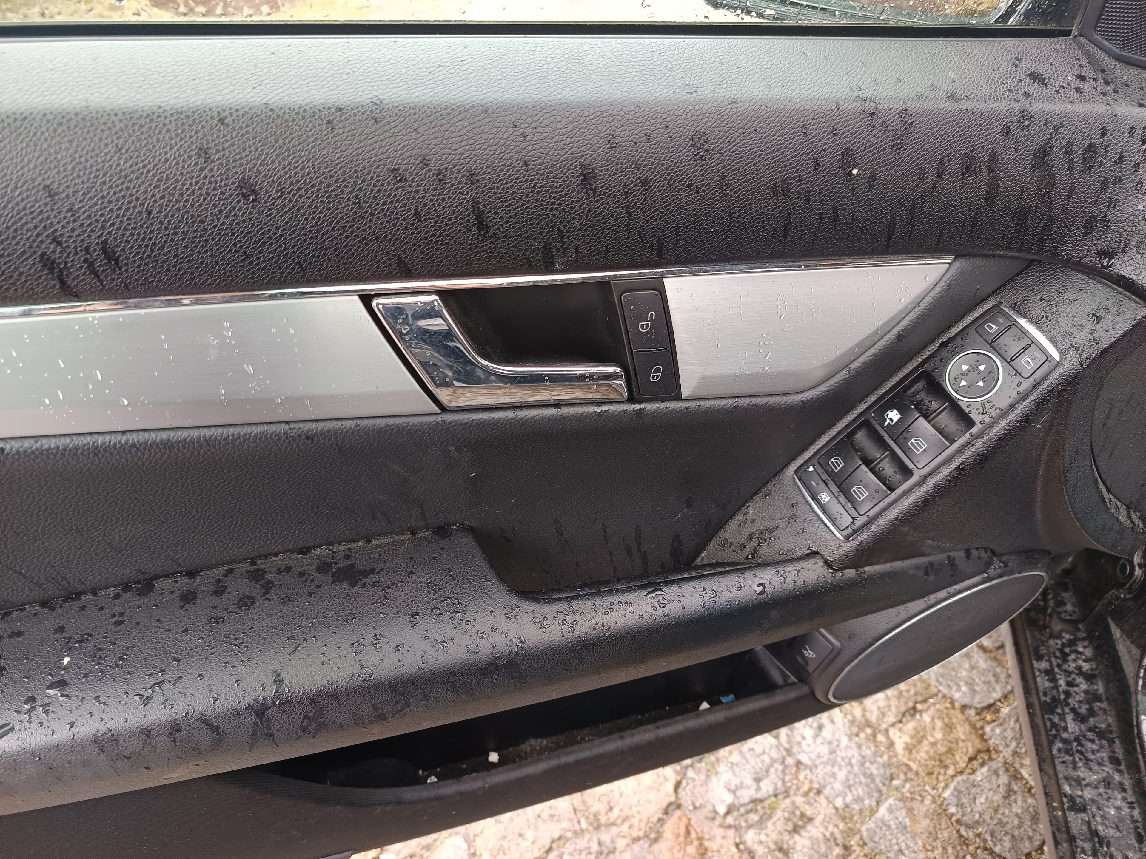 Mercedes-Benz C 180 CDI · Ano 2012 — imagem 34
