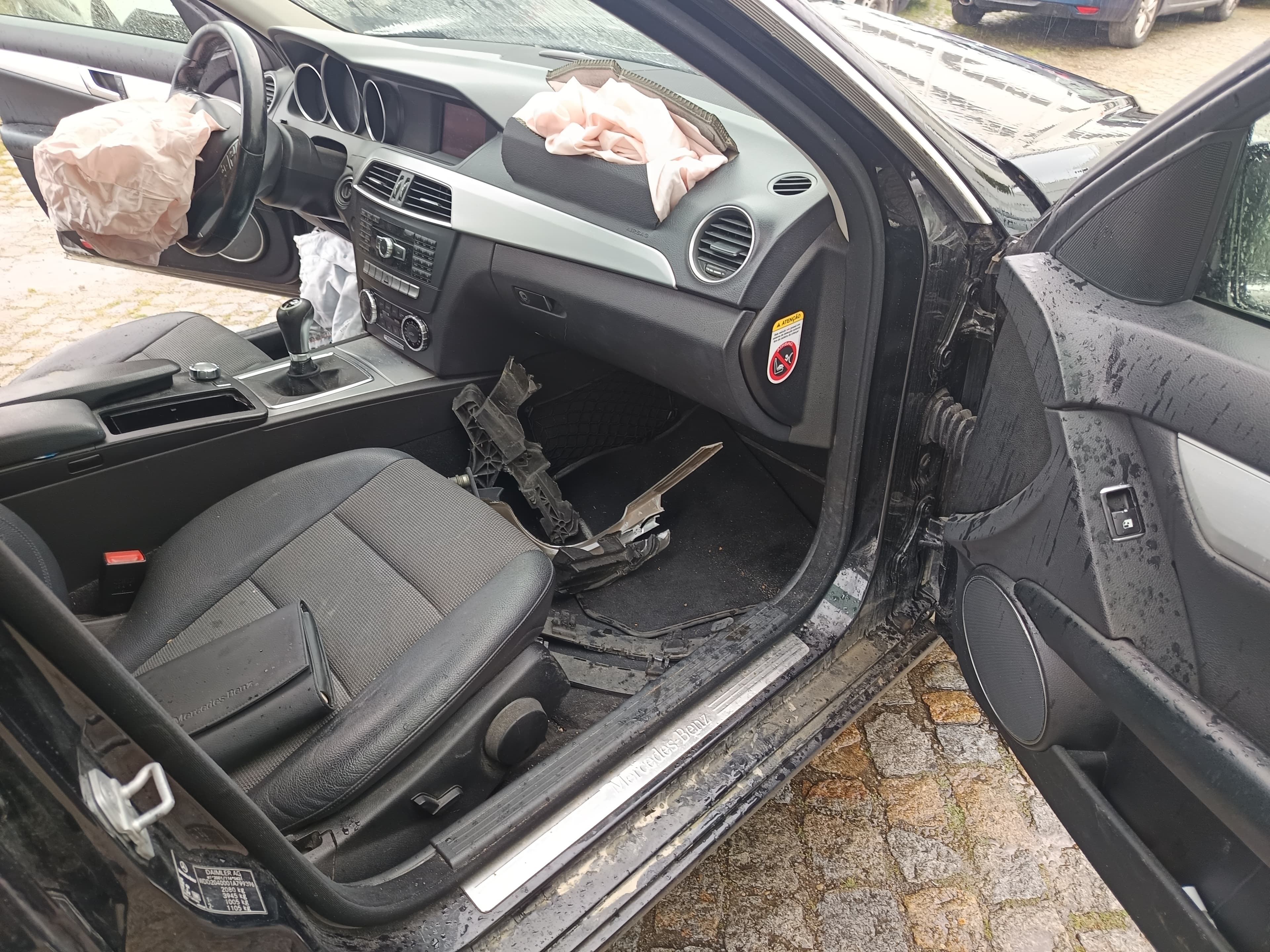 Mercedes-Benz C 180 CDI · Ano 2012 — imagem 23