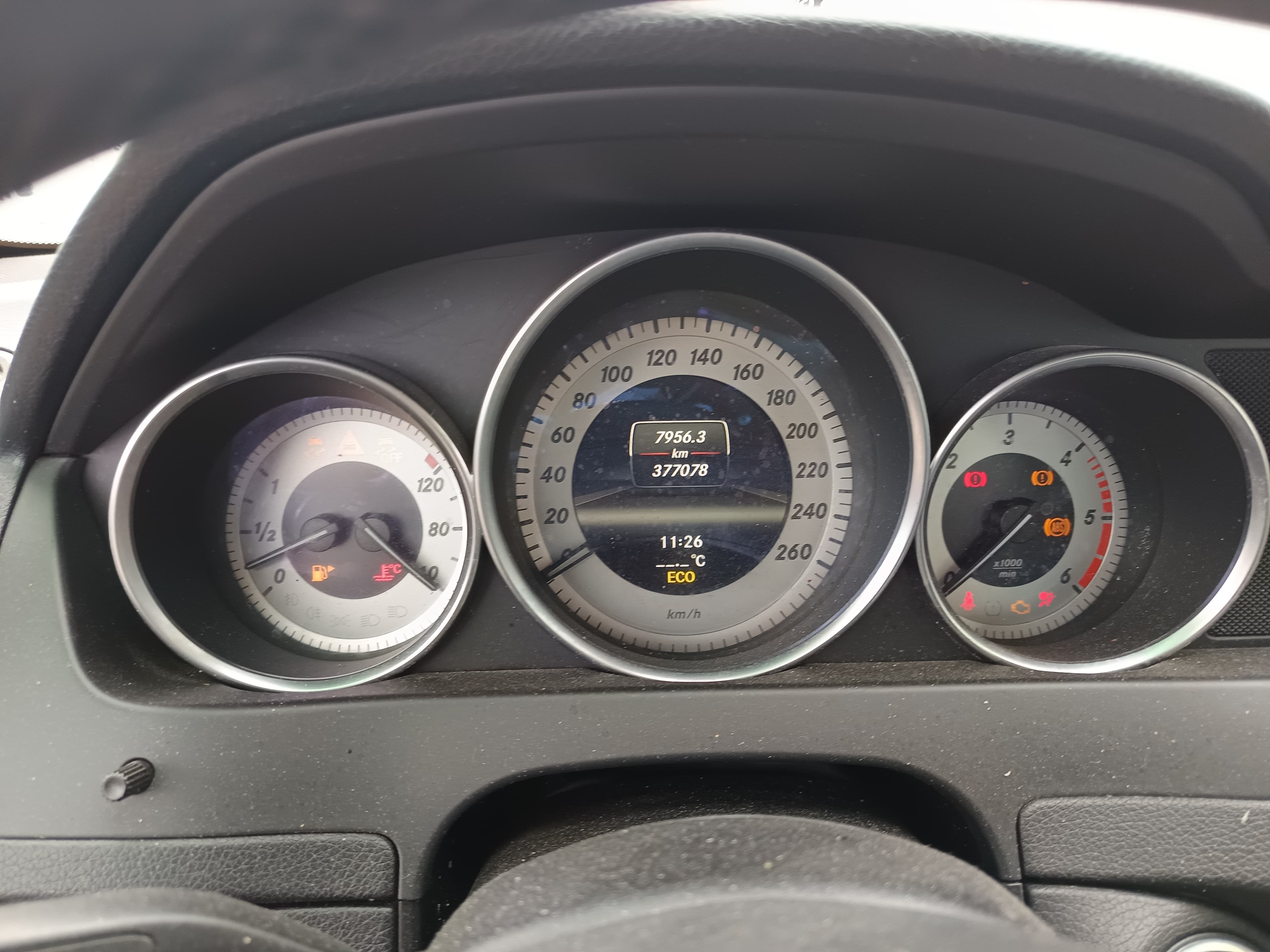 Mercedes-Benz C 180 CDI · Ano 2012 — imagem 45
