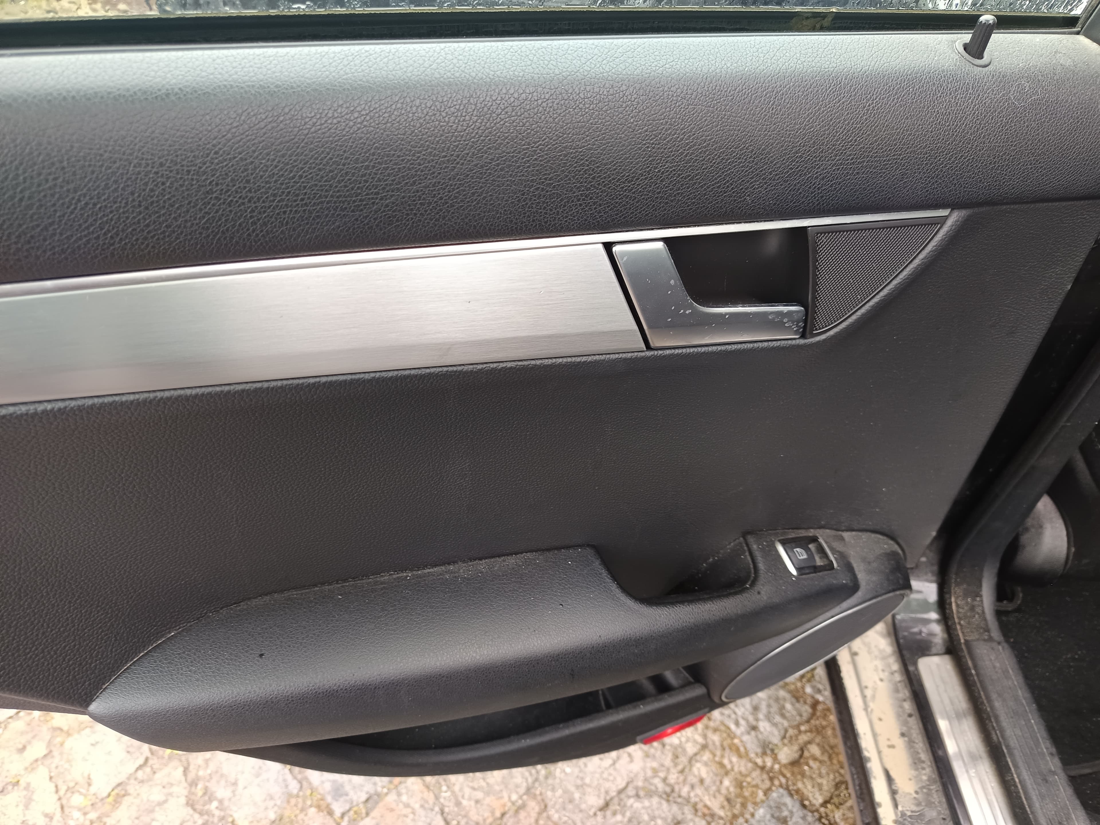 Mercedes-Benz C 180 CDI · Ano 2012 — imagem 32