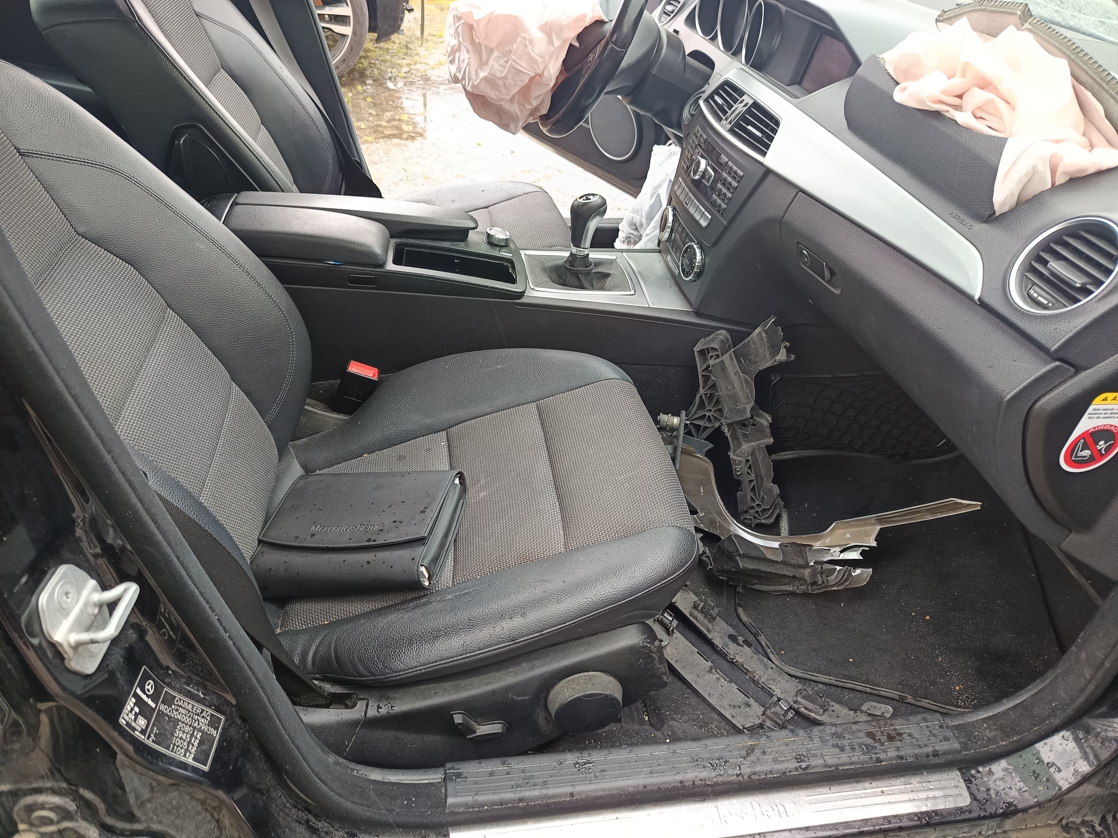 Mercedes-Benz C 180 CDI · Ano 2012 — imagem 25