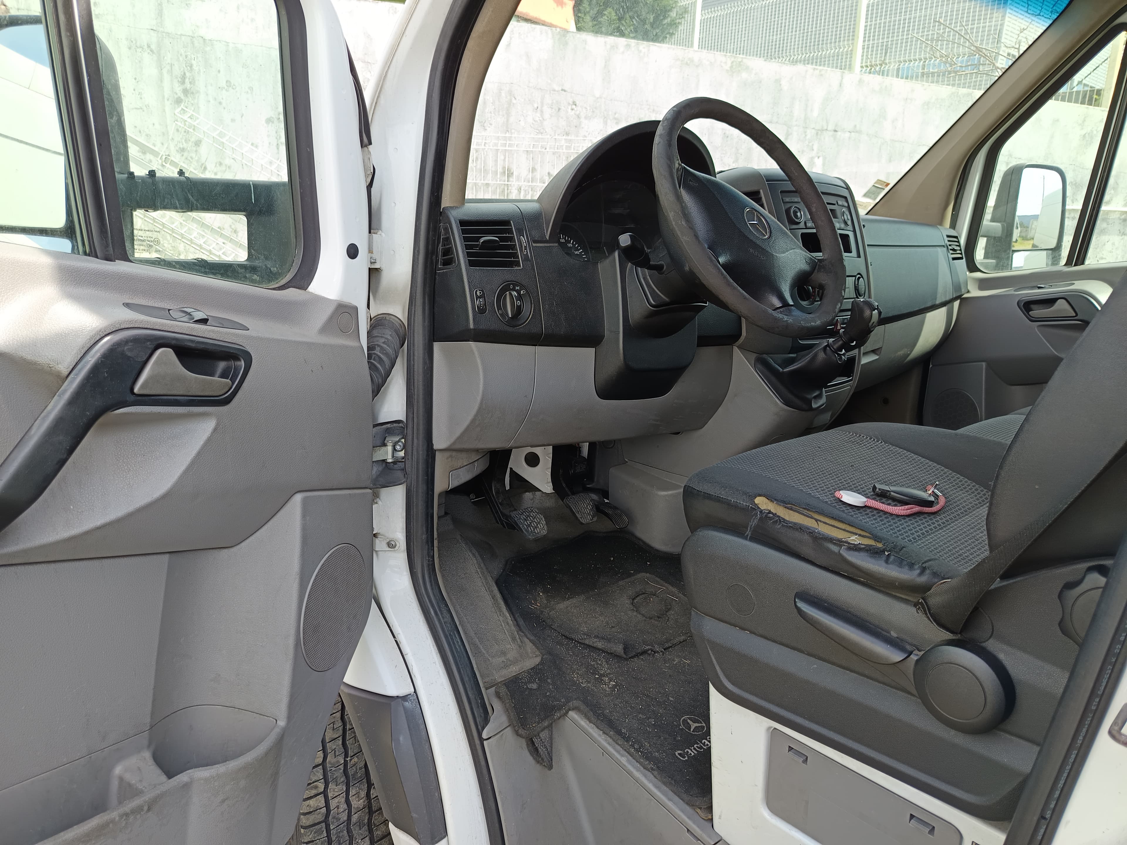 Mercedes-Benz 516CDI · Ano 2010 — image 23