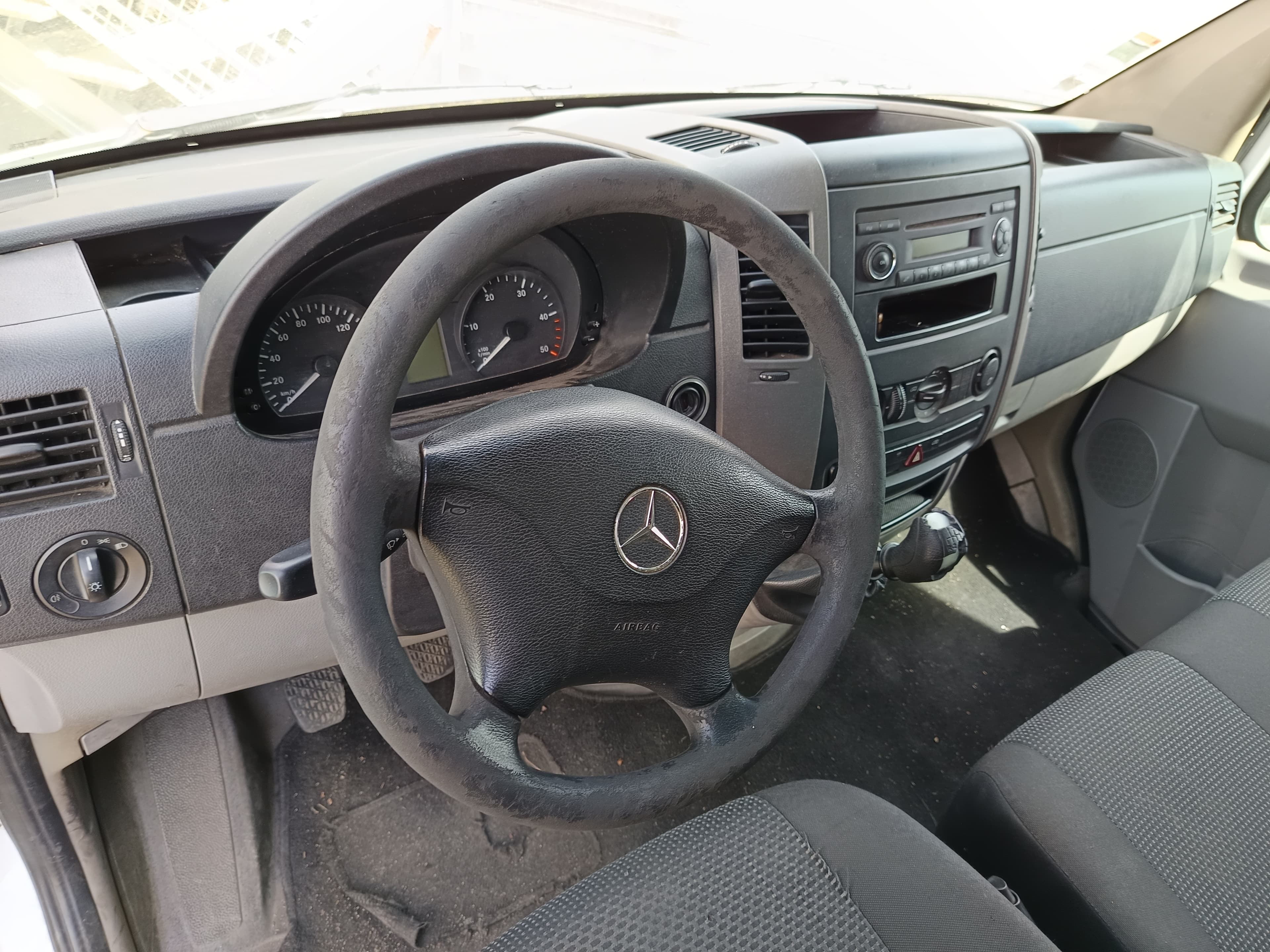 Mercedes-Benz 516CDI · Ano 2010 — image 27