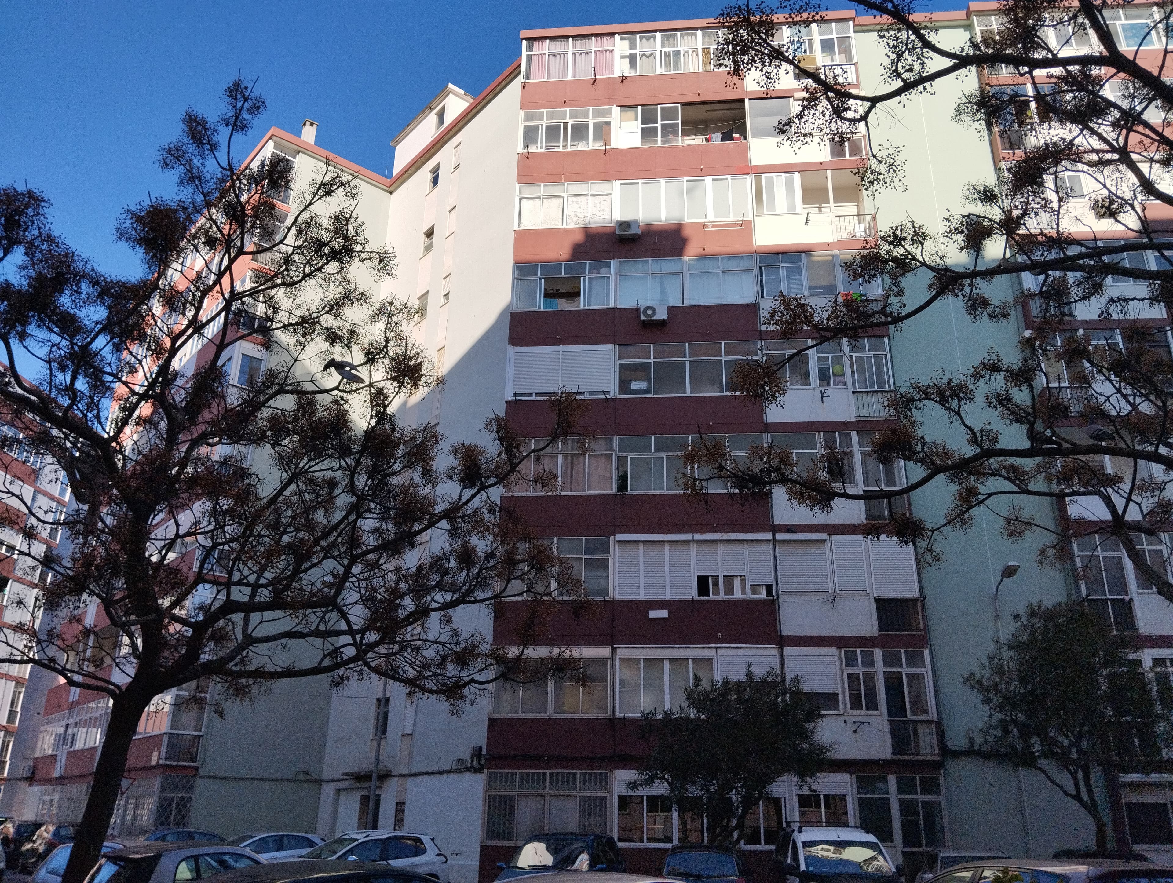 Apartamento T0 · Oeiras — image 2