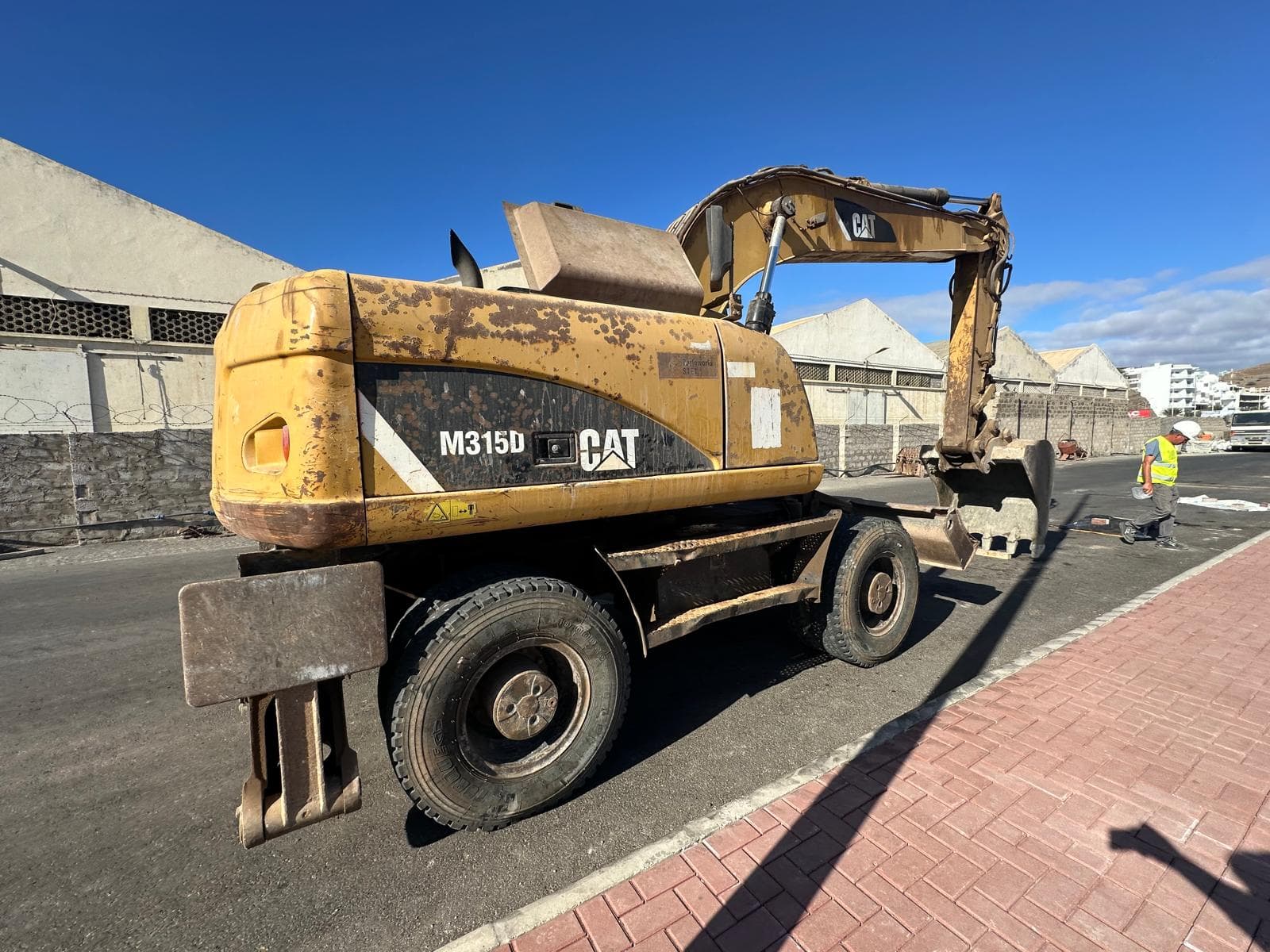 Escavadora de Pneus CATERPILLAR M315D — image 8