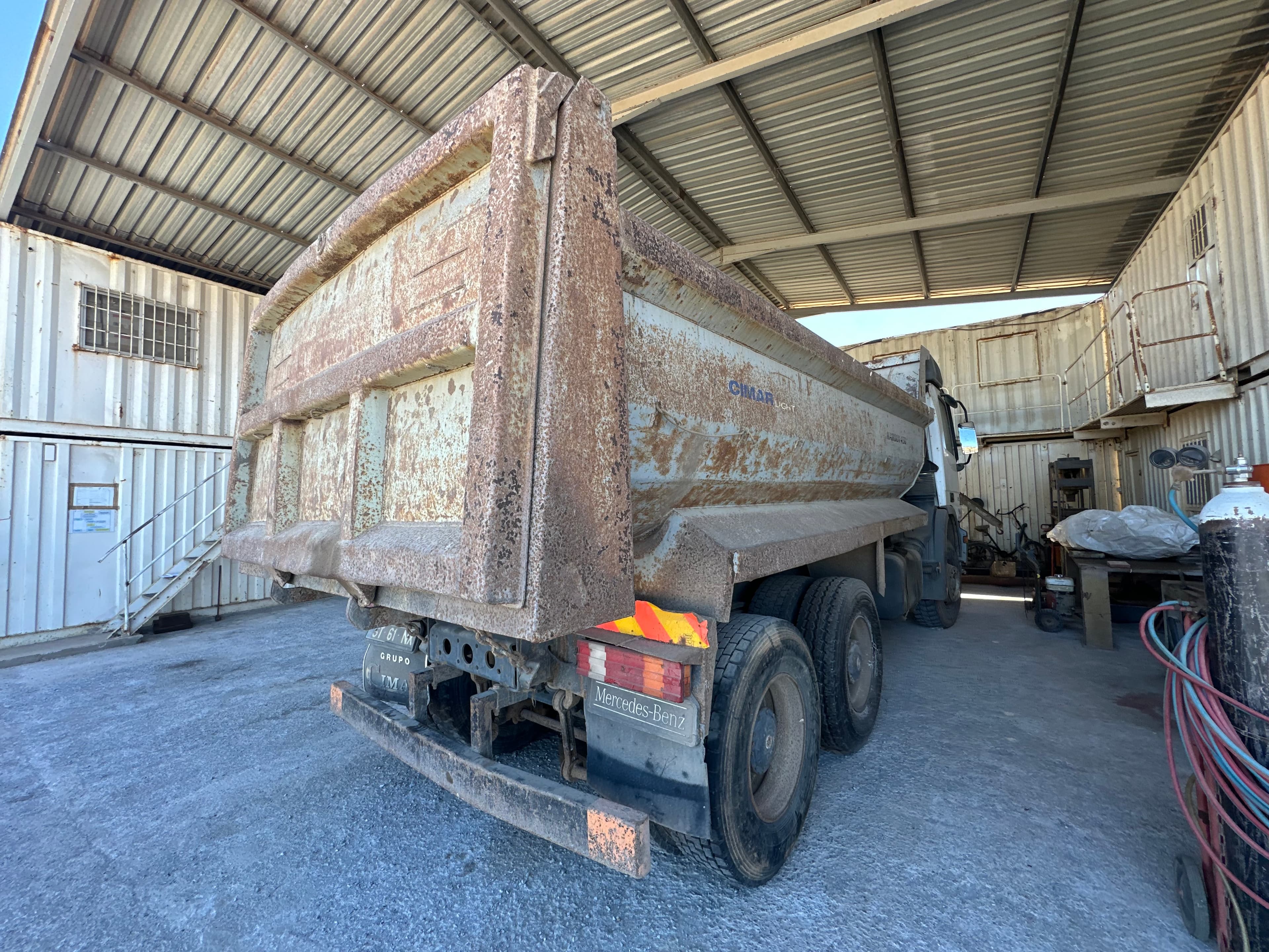 Camião Basculante MERCEDES ACTROS 2632K 6X4 — imagem 5