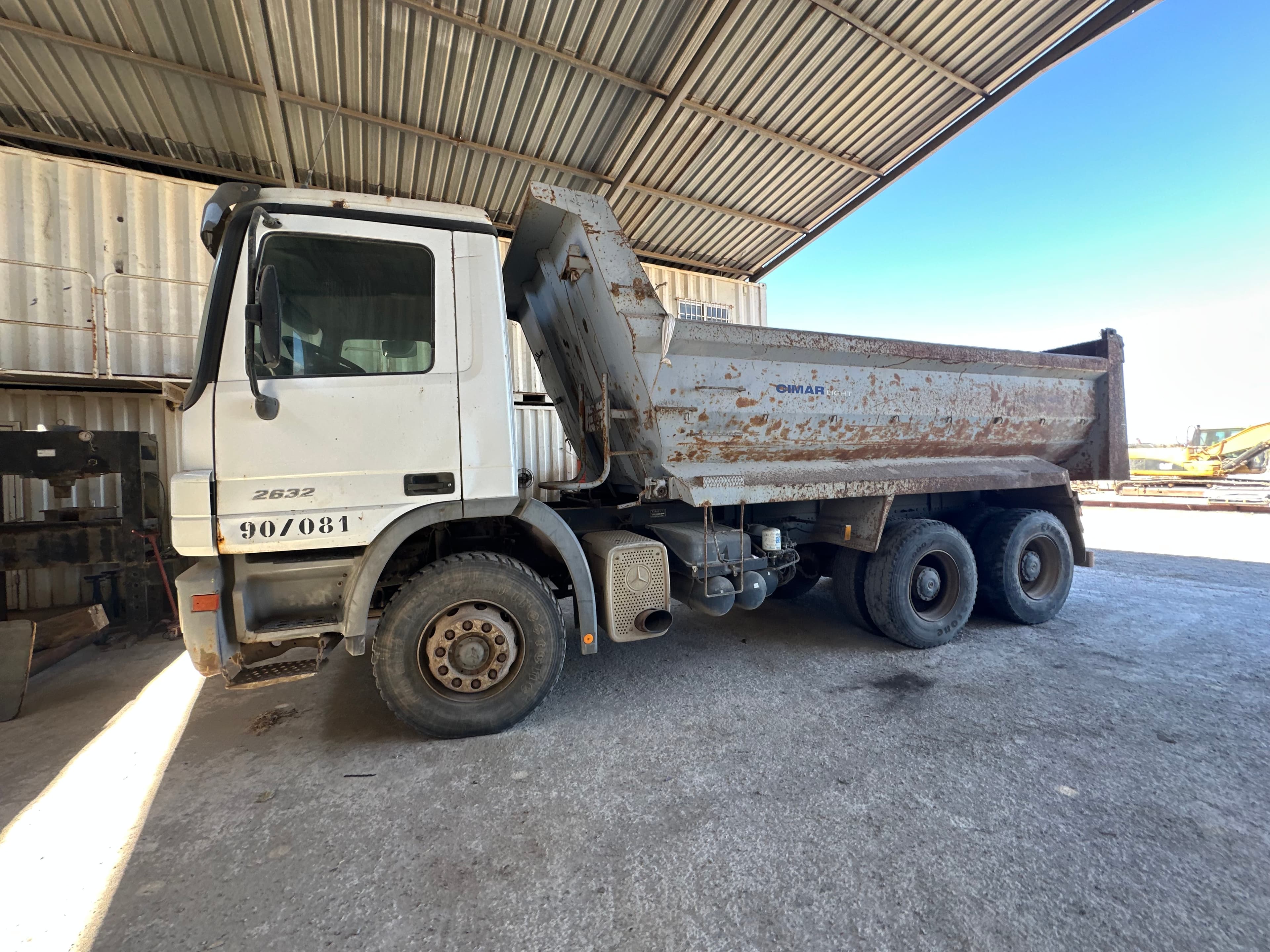Camião Basculante MERCEDES ACTROS 2632K 6X4 — imagem 9