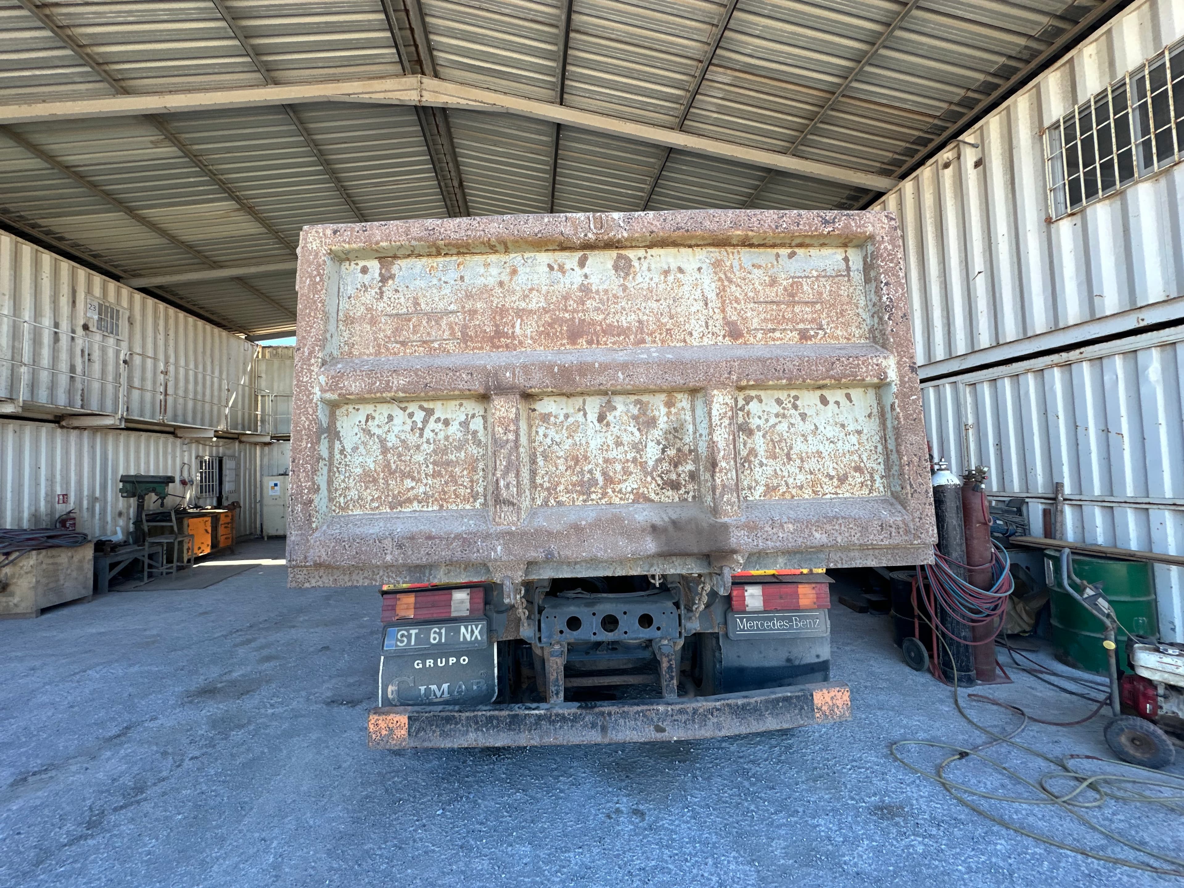 Camião Basculante MERCEDES ACTROS 2632K 6X4 — imagem 6