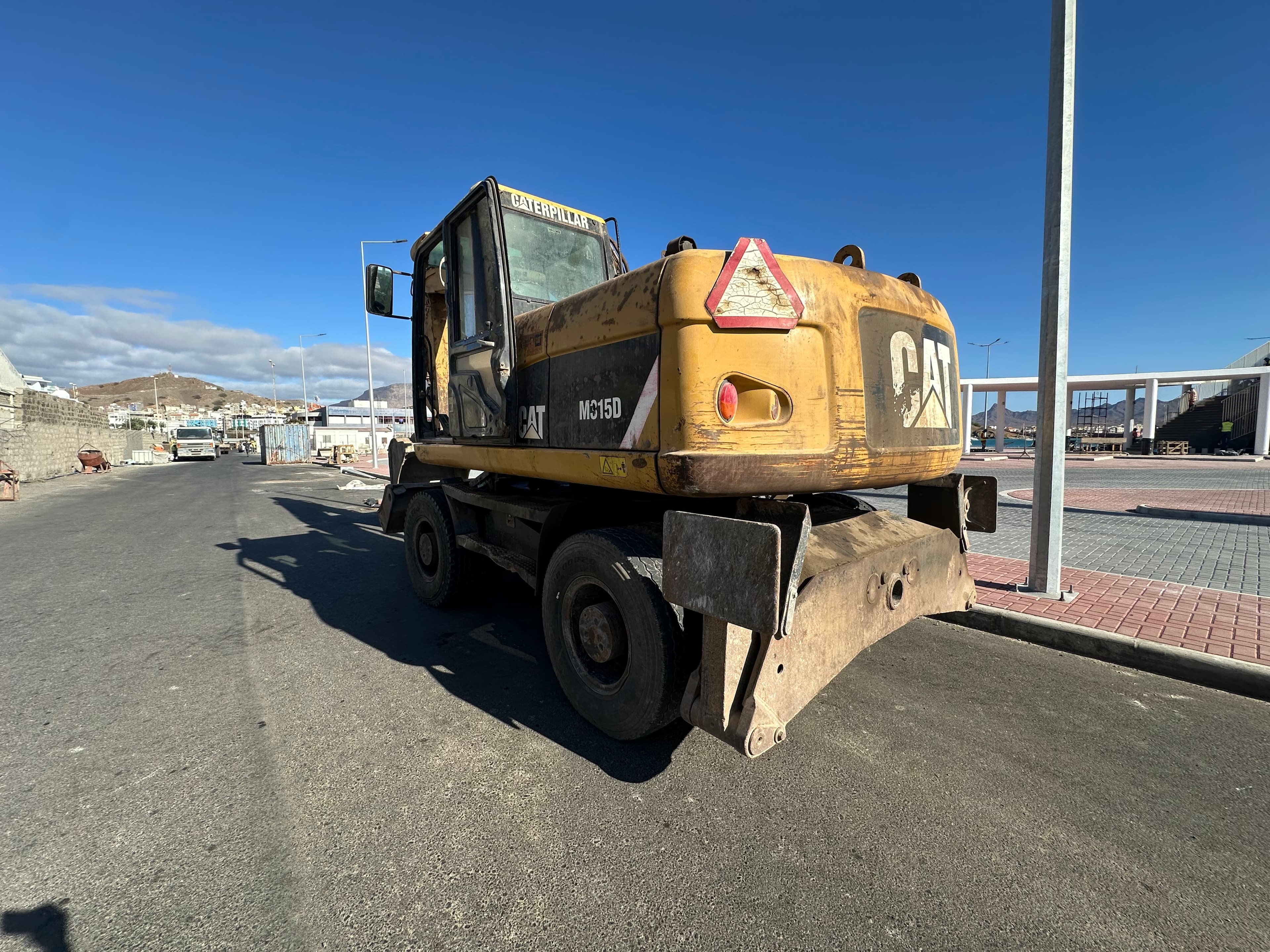 Retroescavadora CATERPILLAR 428E — imagem 10