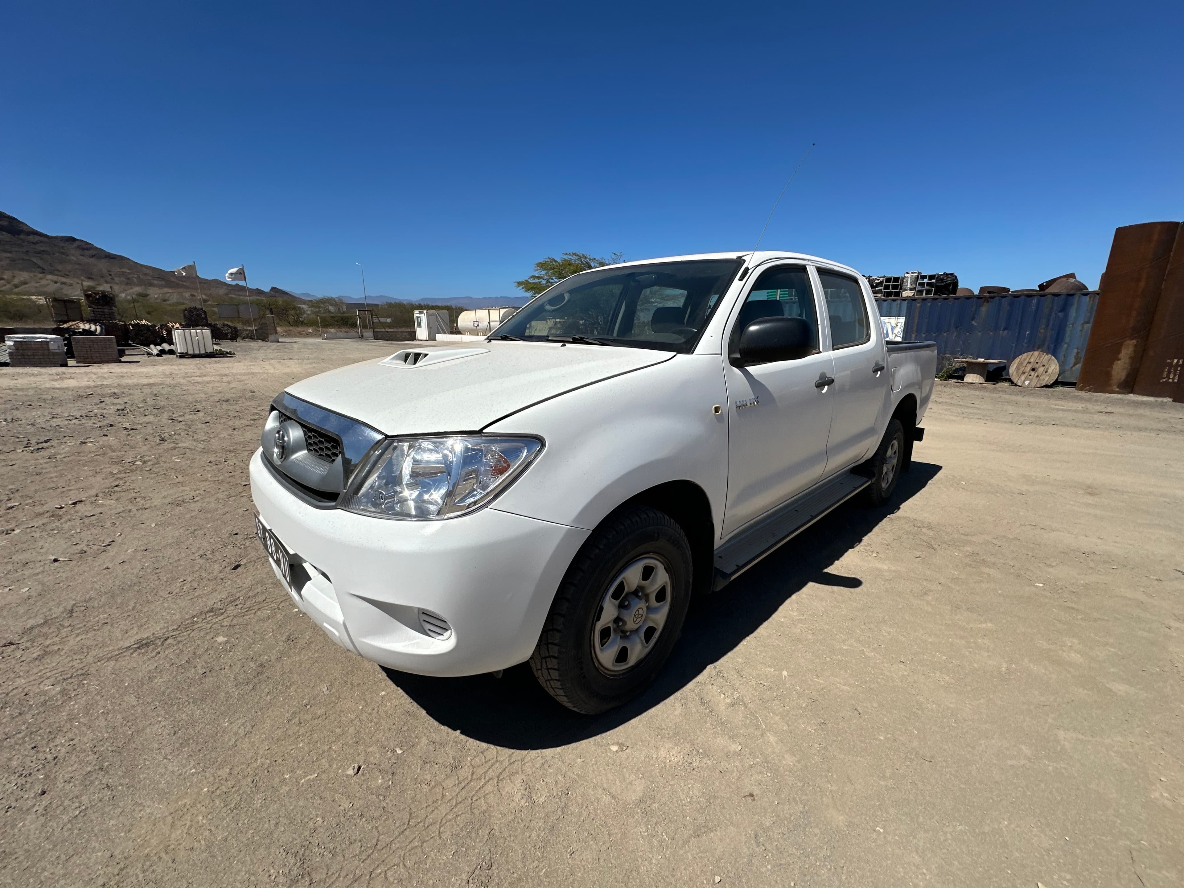 TOYOTA HILLUX — image 12