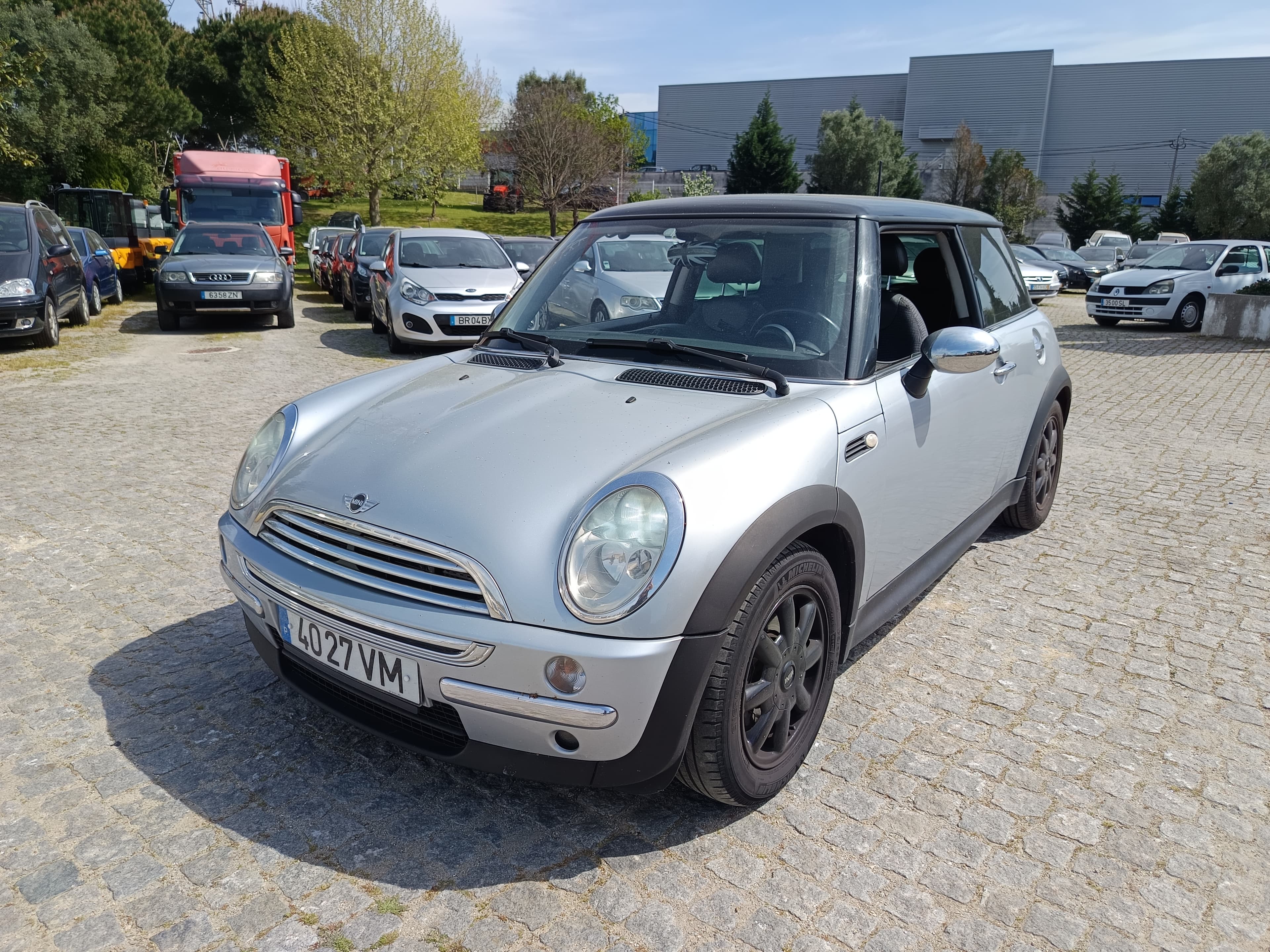 Mini Cooper D — image 2