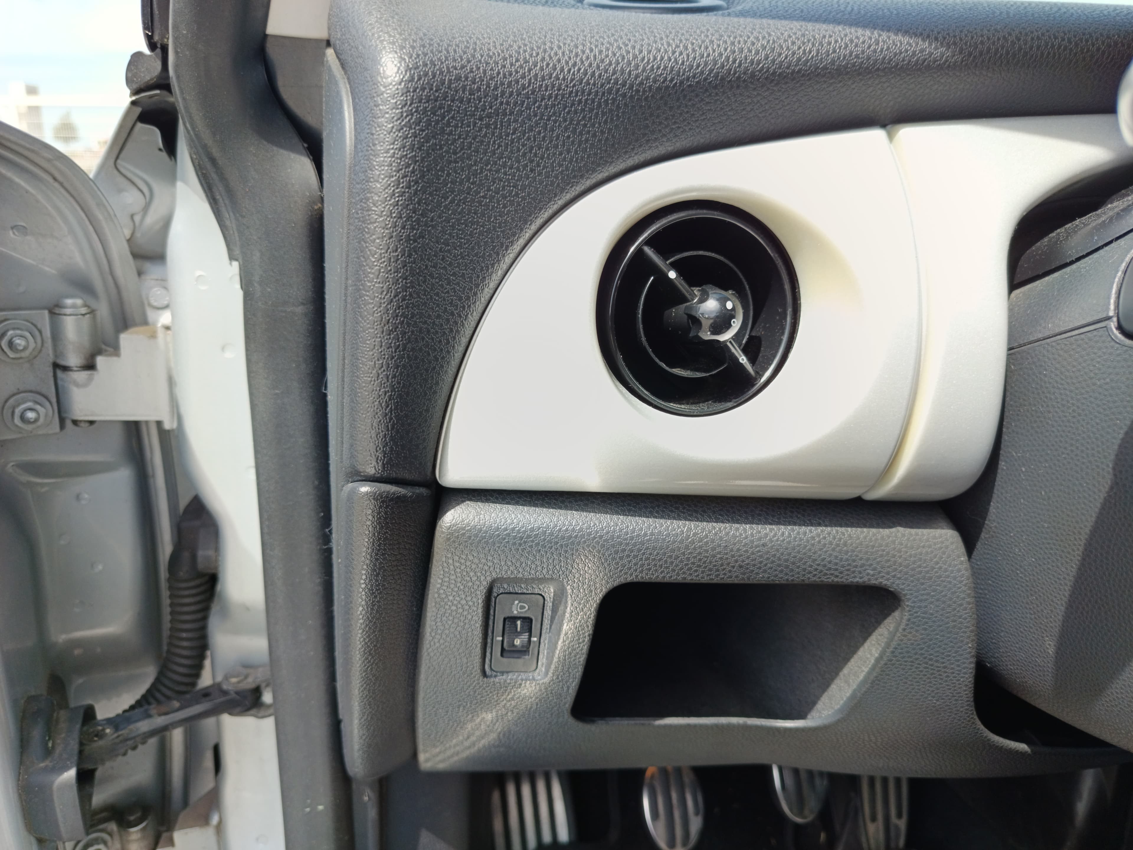 Mini Cooper D — image 21