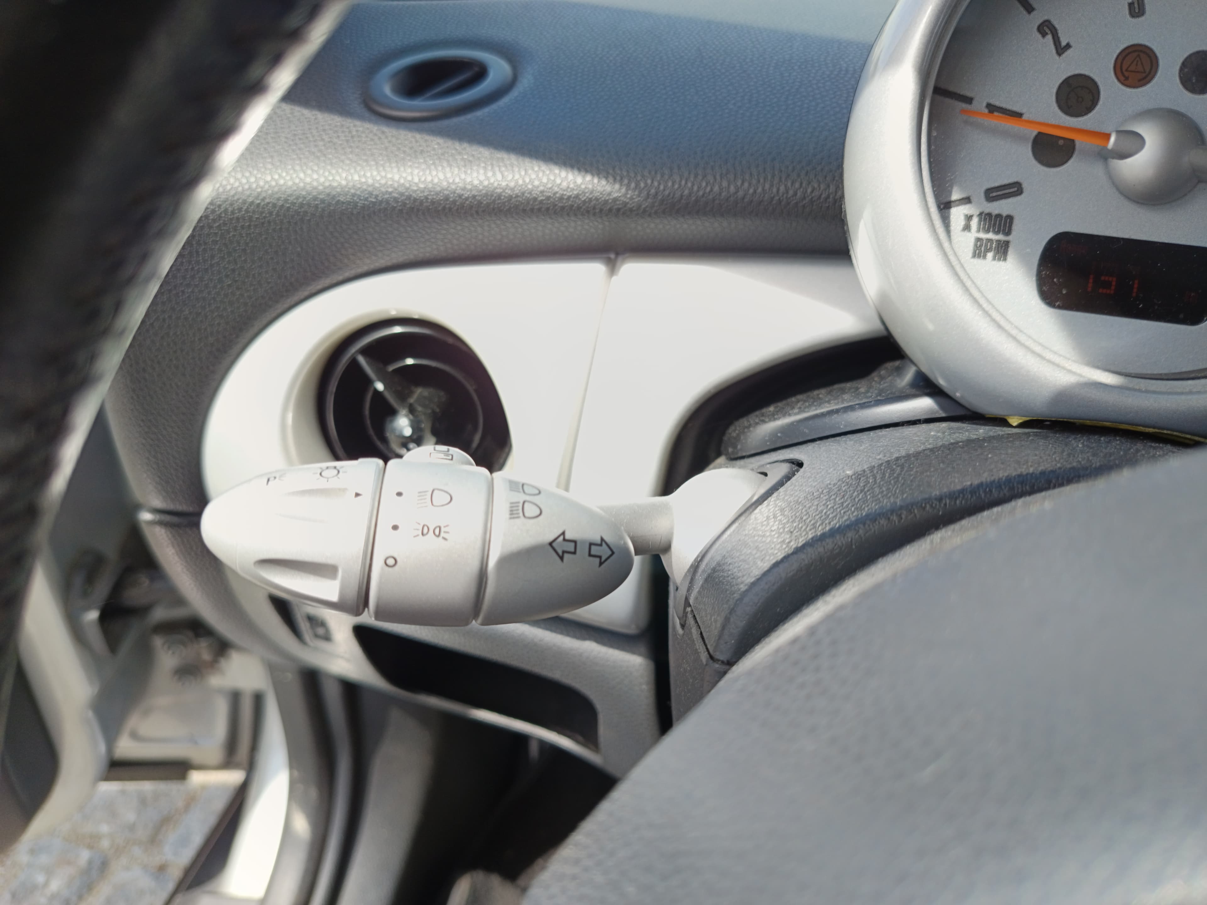 Mini Cooper D — image 23