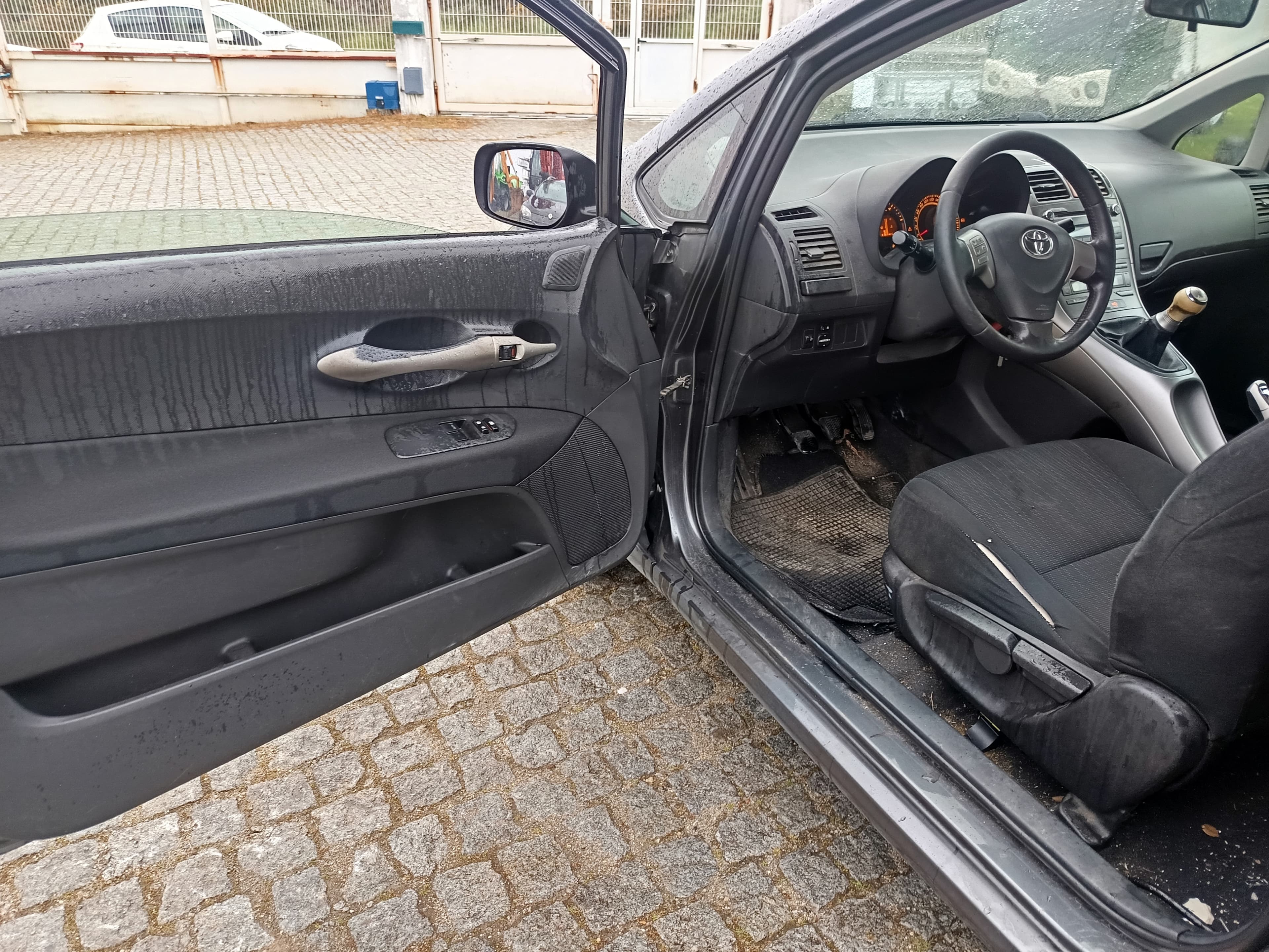 Toyota Auris · Ano 2008 — imagem 27