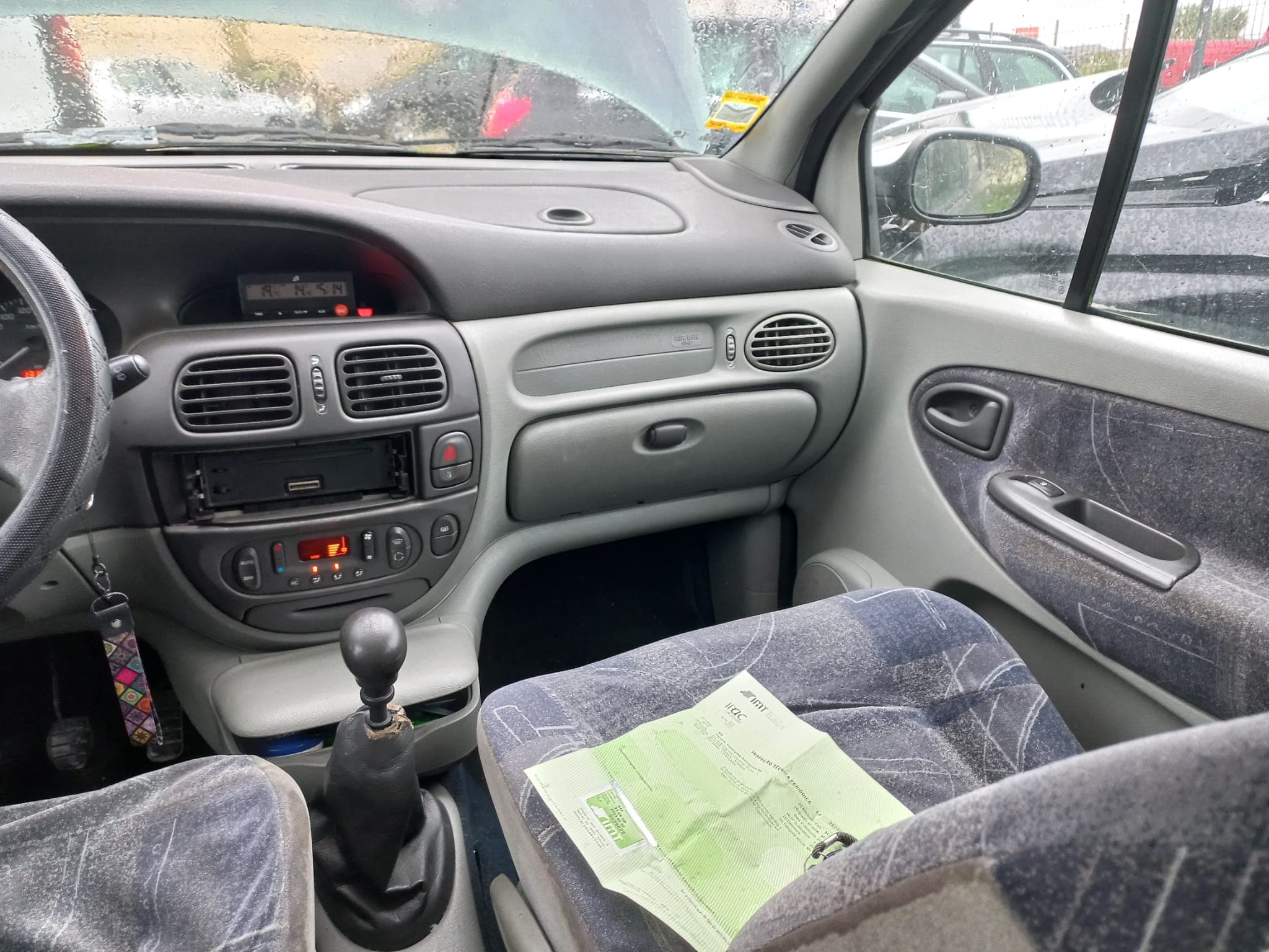 Renault Mégane Scénic JA · Ano 2001 — image 9