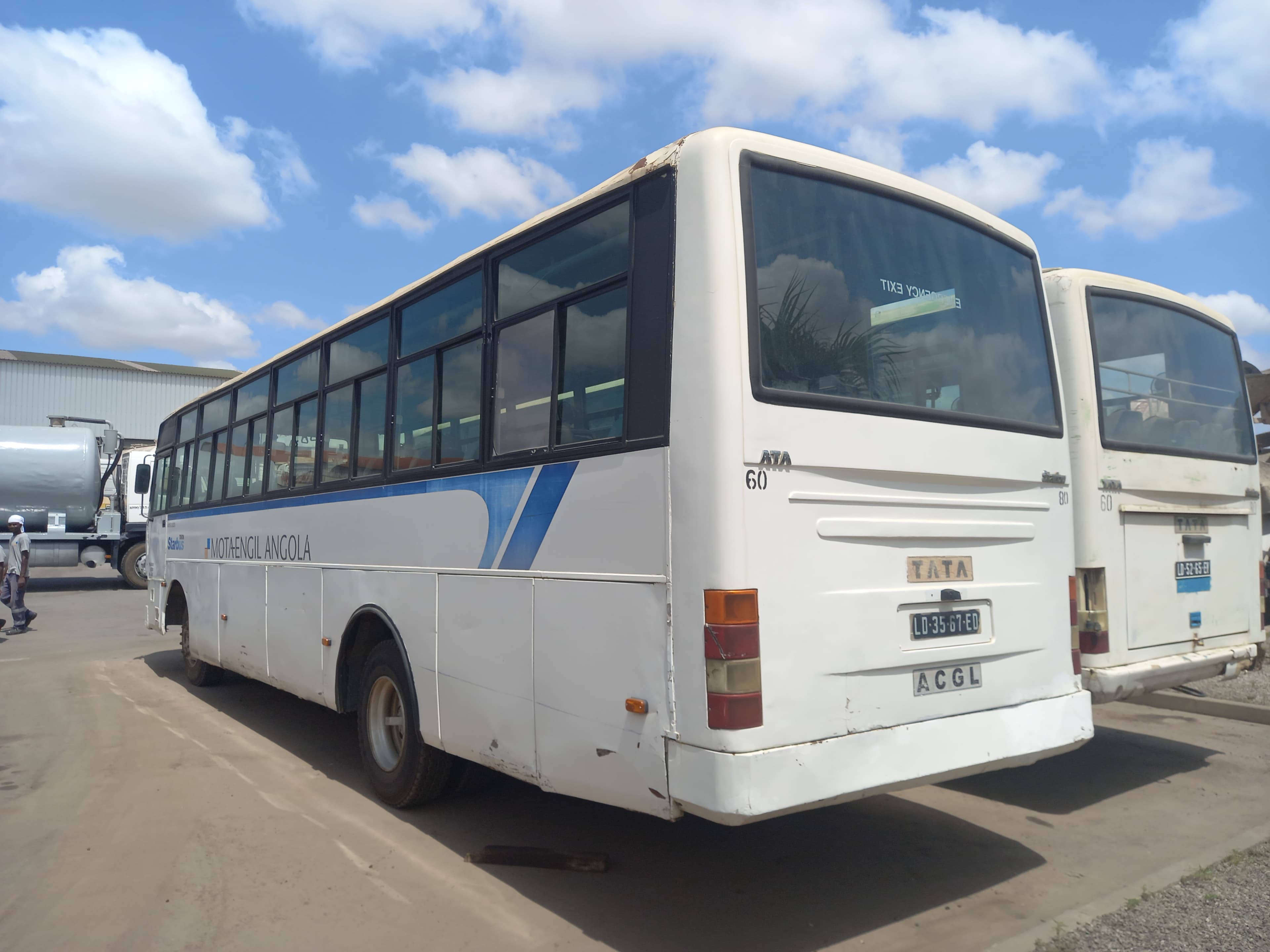 Autocarro TATA LP01318LHD — imagen 7