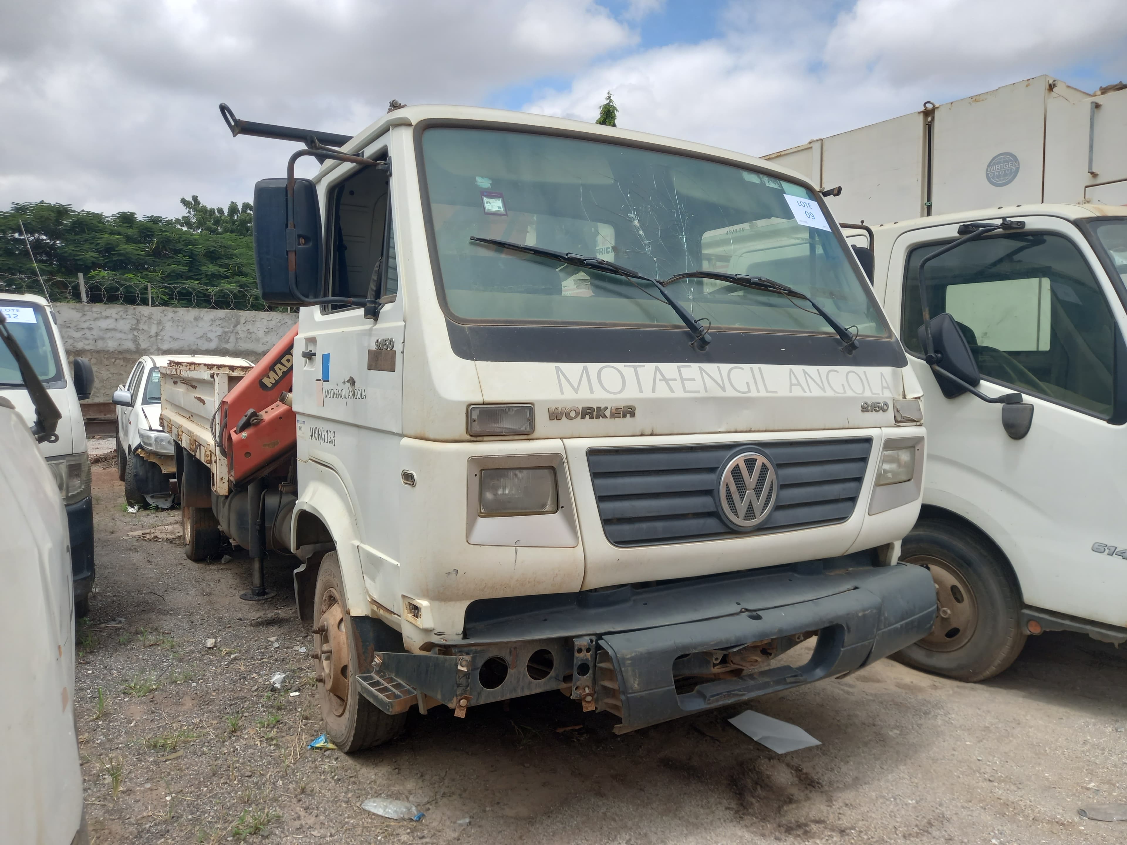 Camião 6 T c/ Braço Hidráulico VOLKSWAGEN WORKER 9.150 — imagem 2