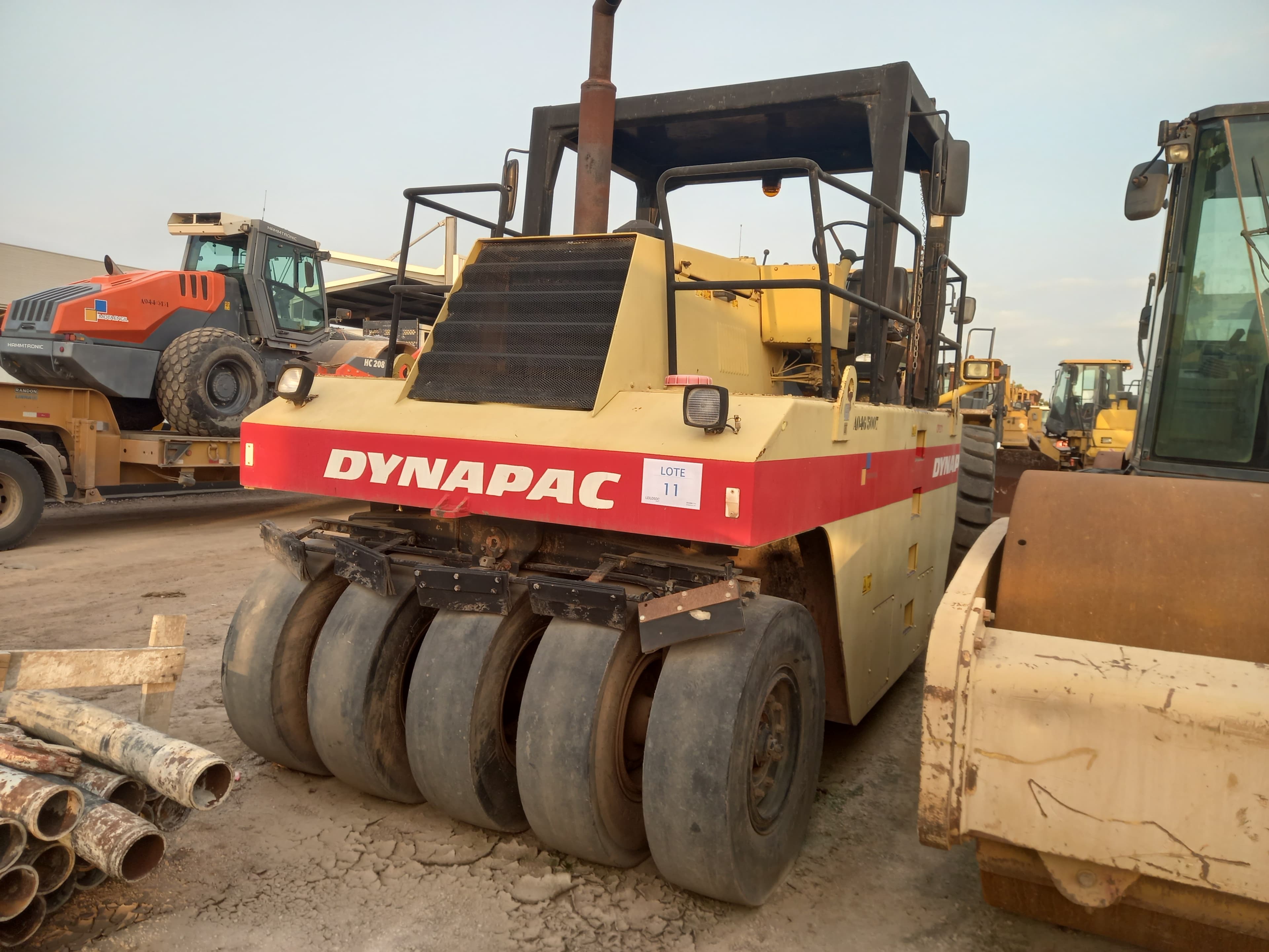 Cilindro de Pneus 28 T DYNAPAC CP 271 — imagem 8