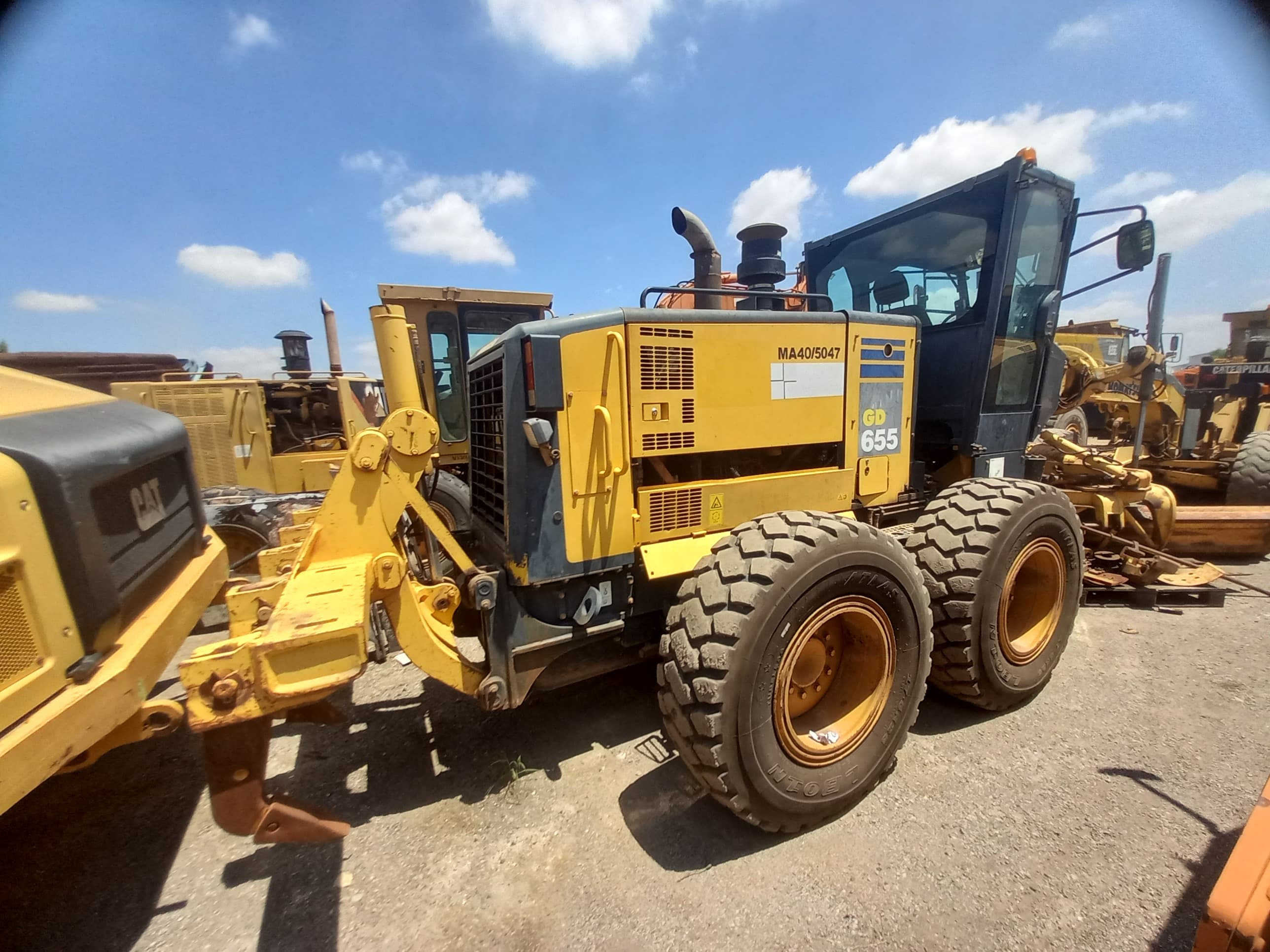 Motoniveladora (15 T) KOMATSU GD655-5 — imagem 2