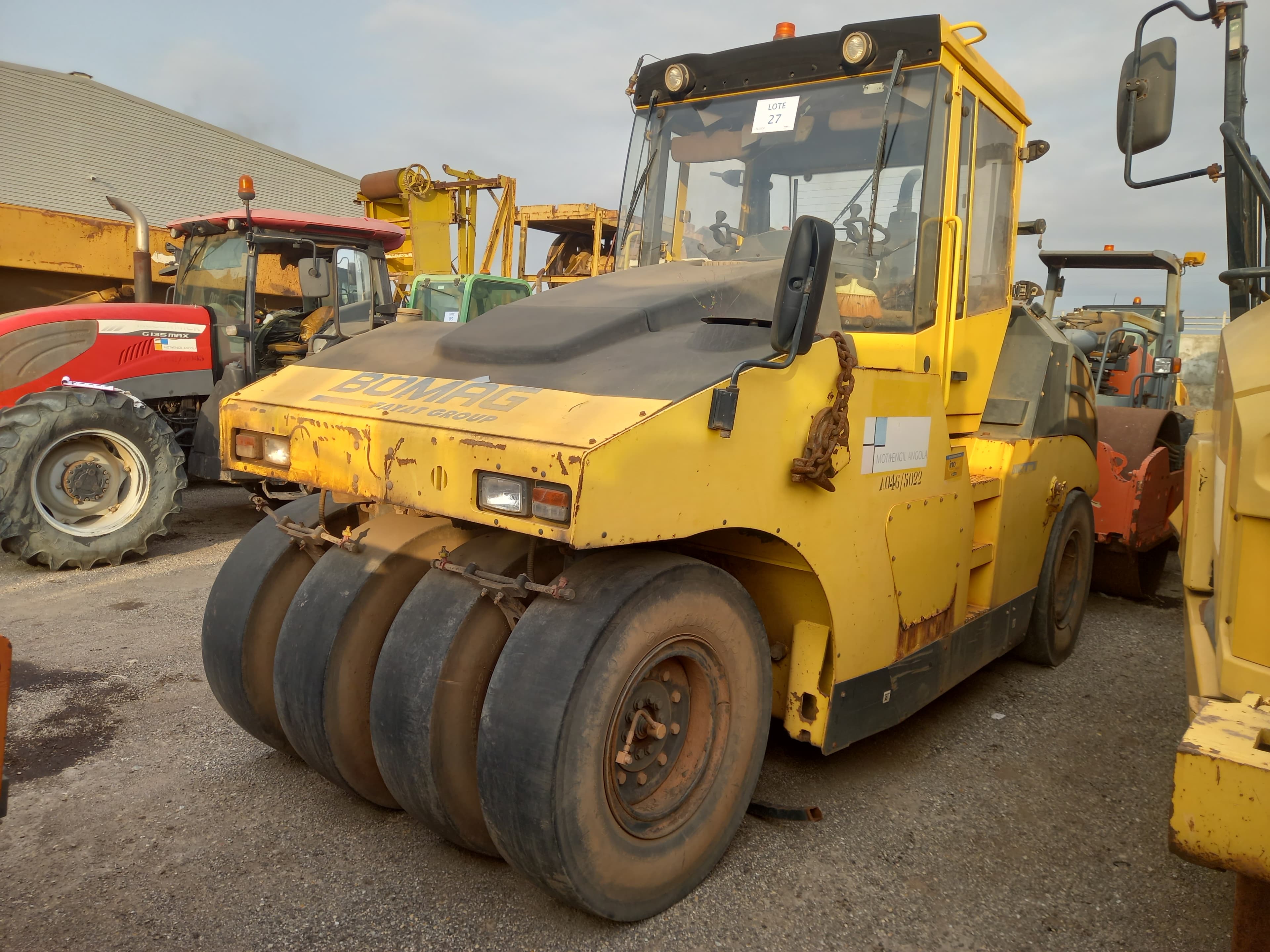 Cilindro de Pneus 24 T BOMAG W 24 RH — image 2
