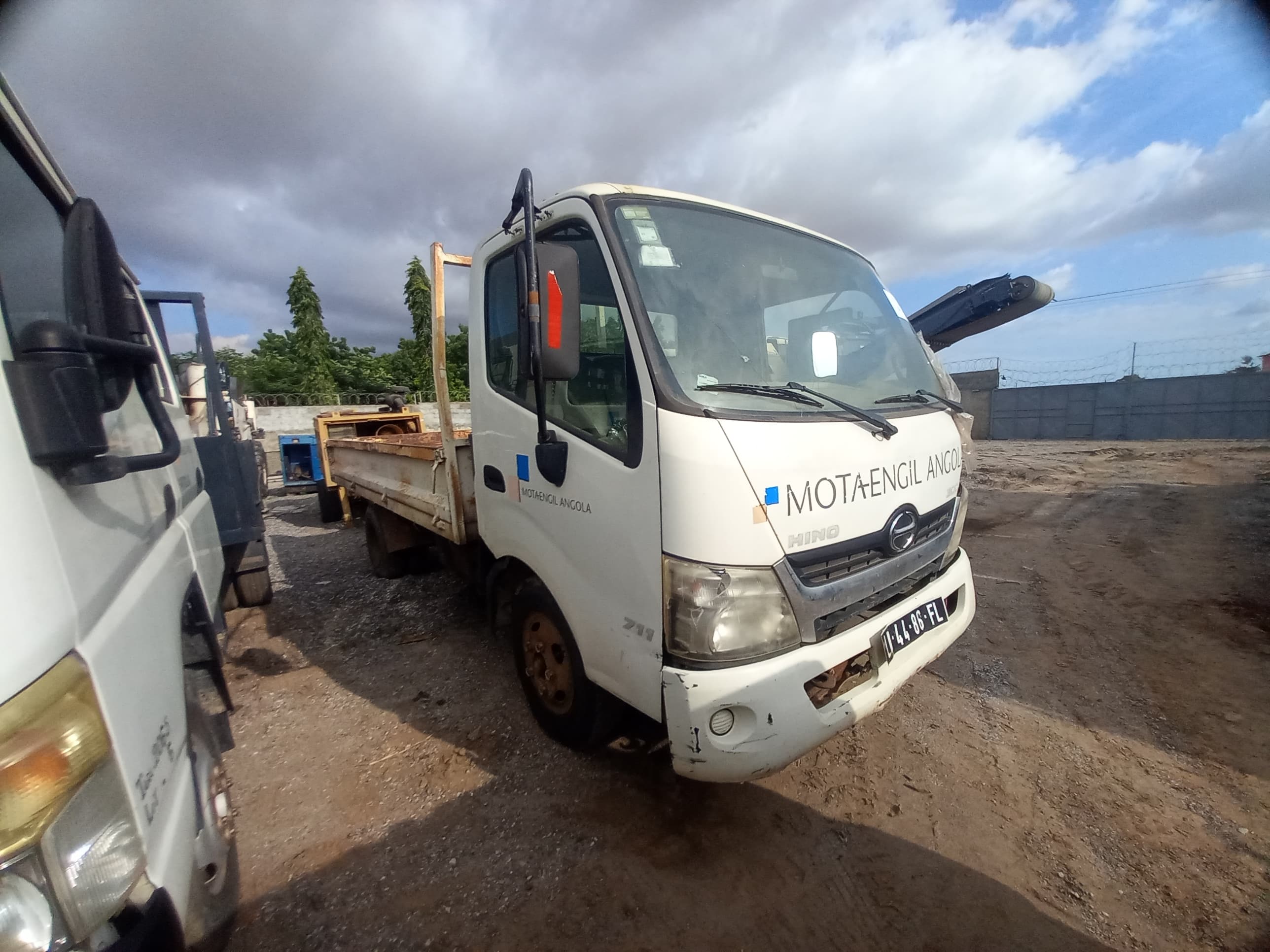 HINO 300 SC — image 3