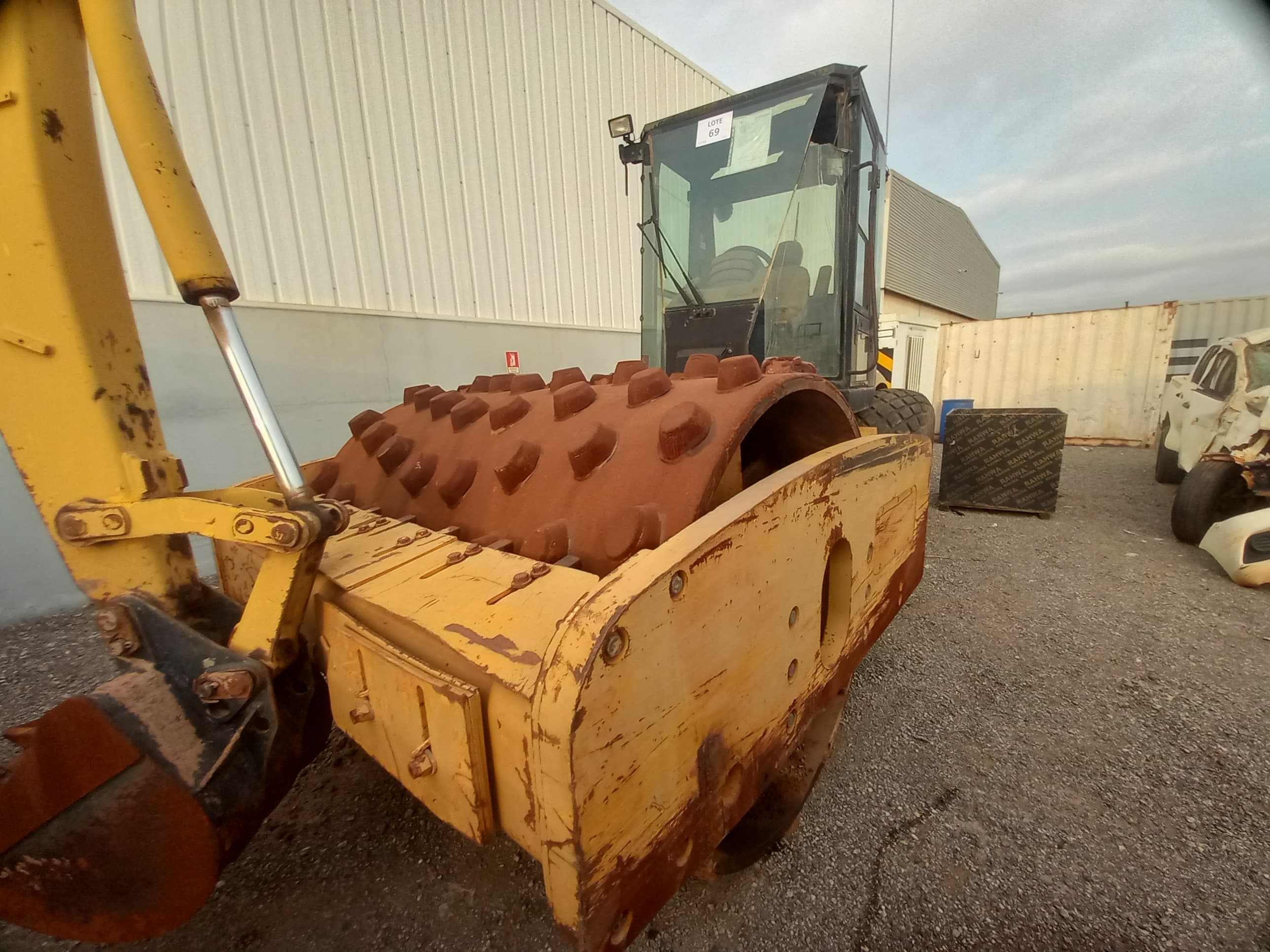 Cil. Auto-Prop CATERPILLAR CS583 E — imagem 3