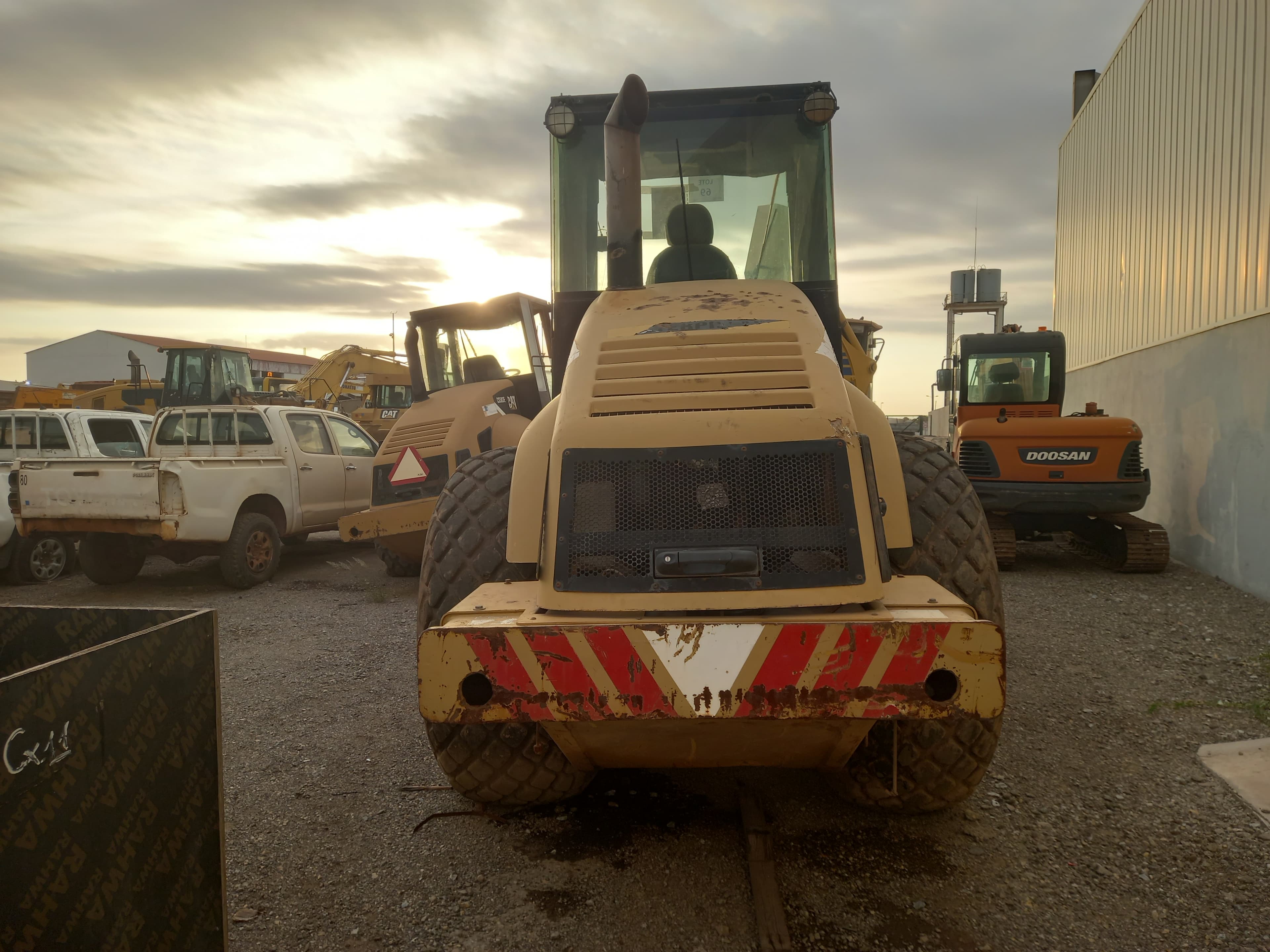 Cil. Auto-Prop CATERPILLAR CS583 E — imagem 4