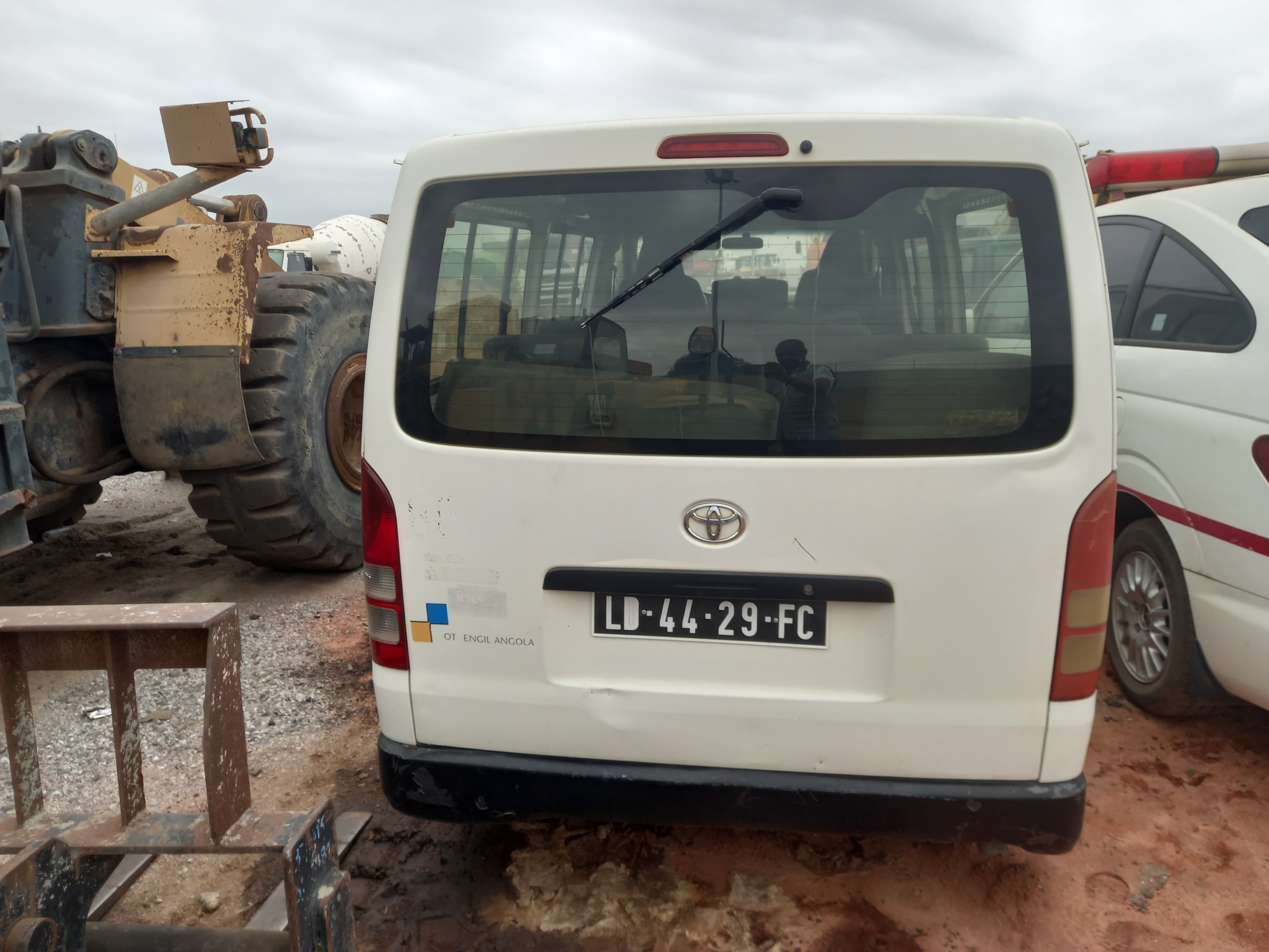 Miniautocarro TOYOTA HIACE — image 2