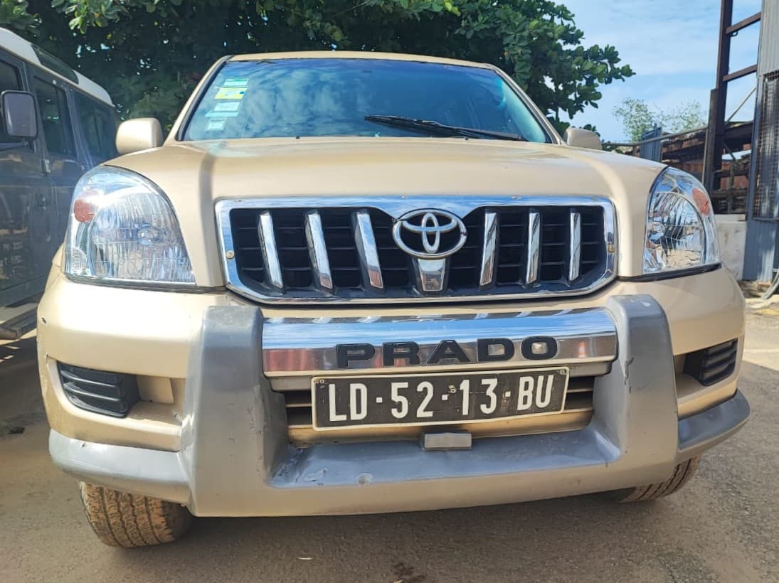 CABINDA - TOYOTA LAND CRUISER PRADO GX — imagem 2