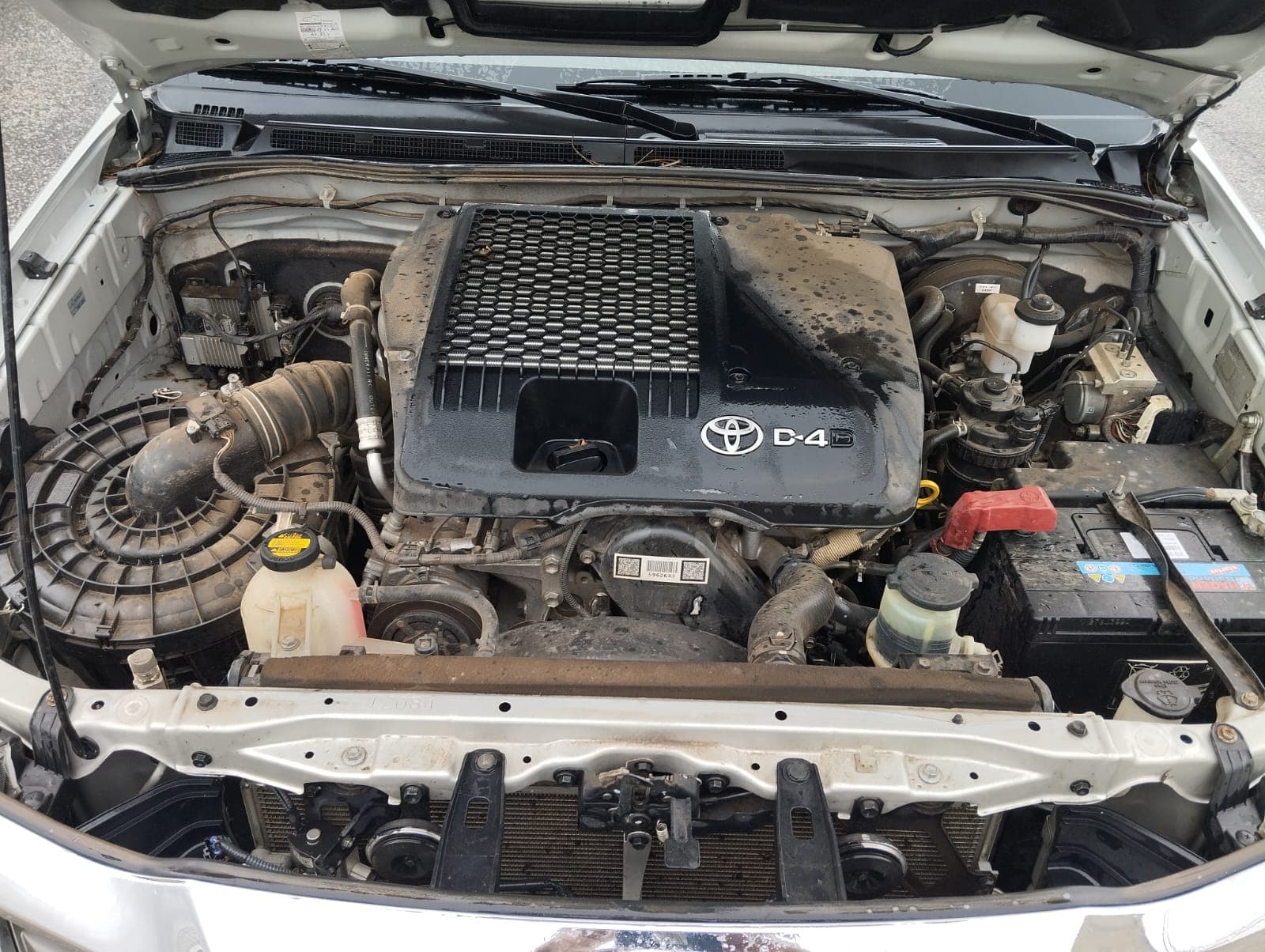 Toyota Hilux · Year 2013 — image 32