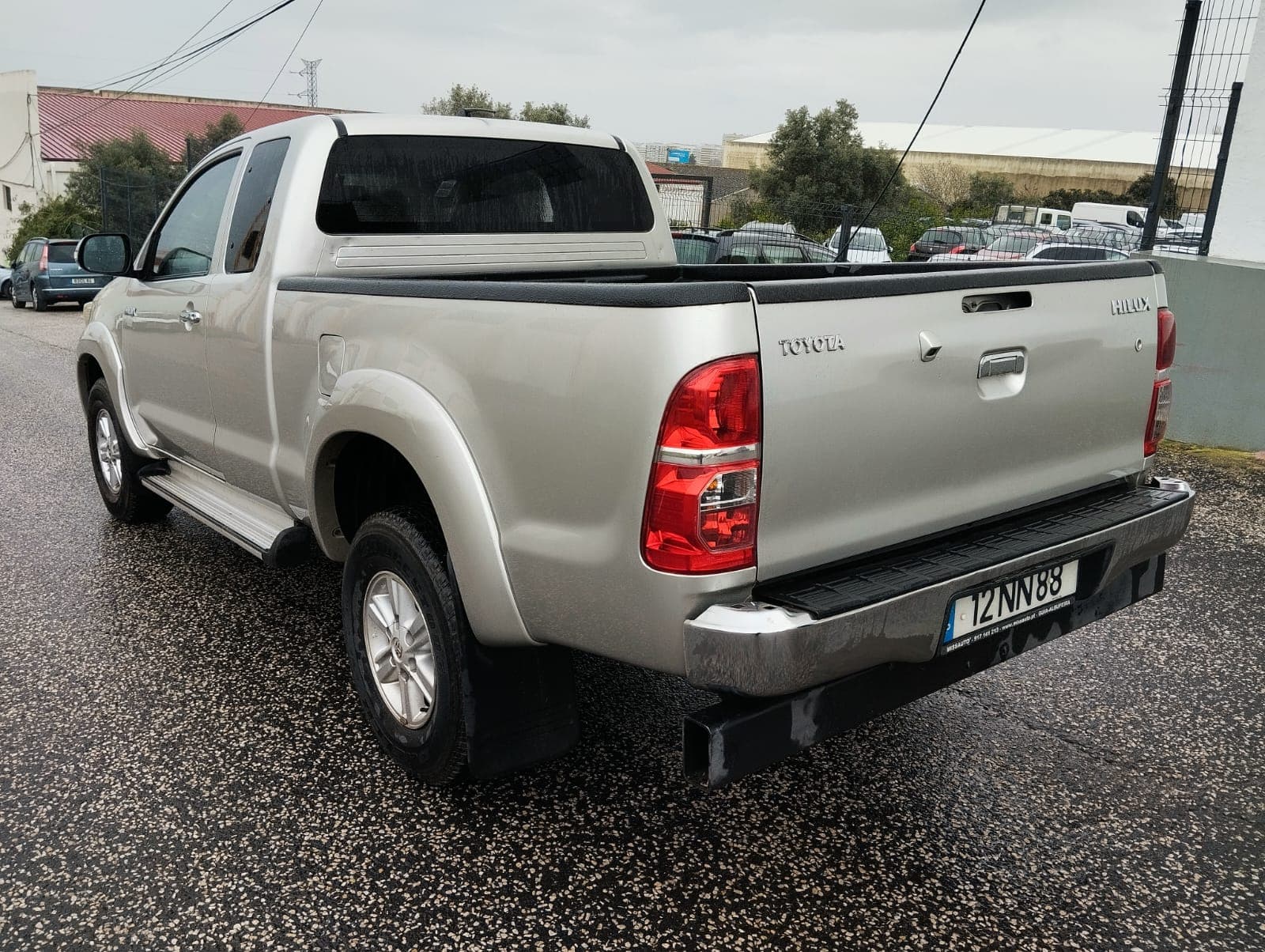 Toyota Hilux · Year 2013 — image 6