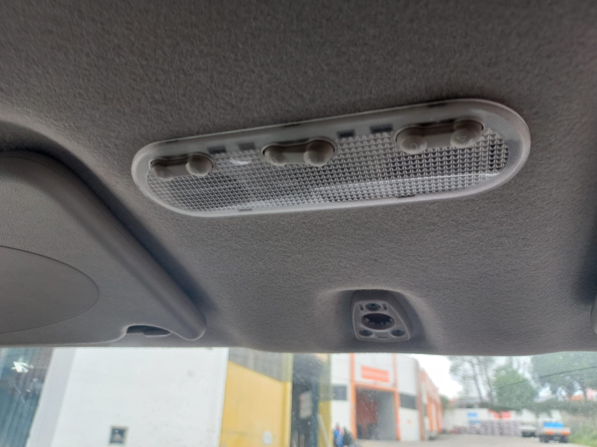 Nissan NV200 · Ano 2015 — imagem 23