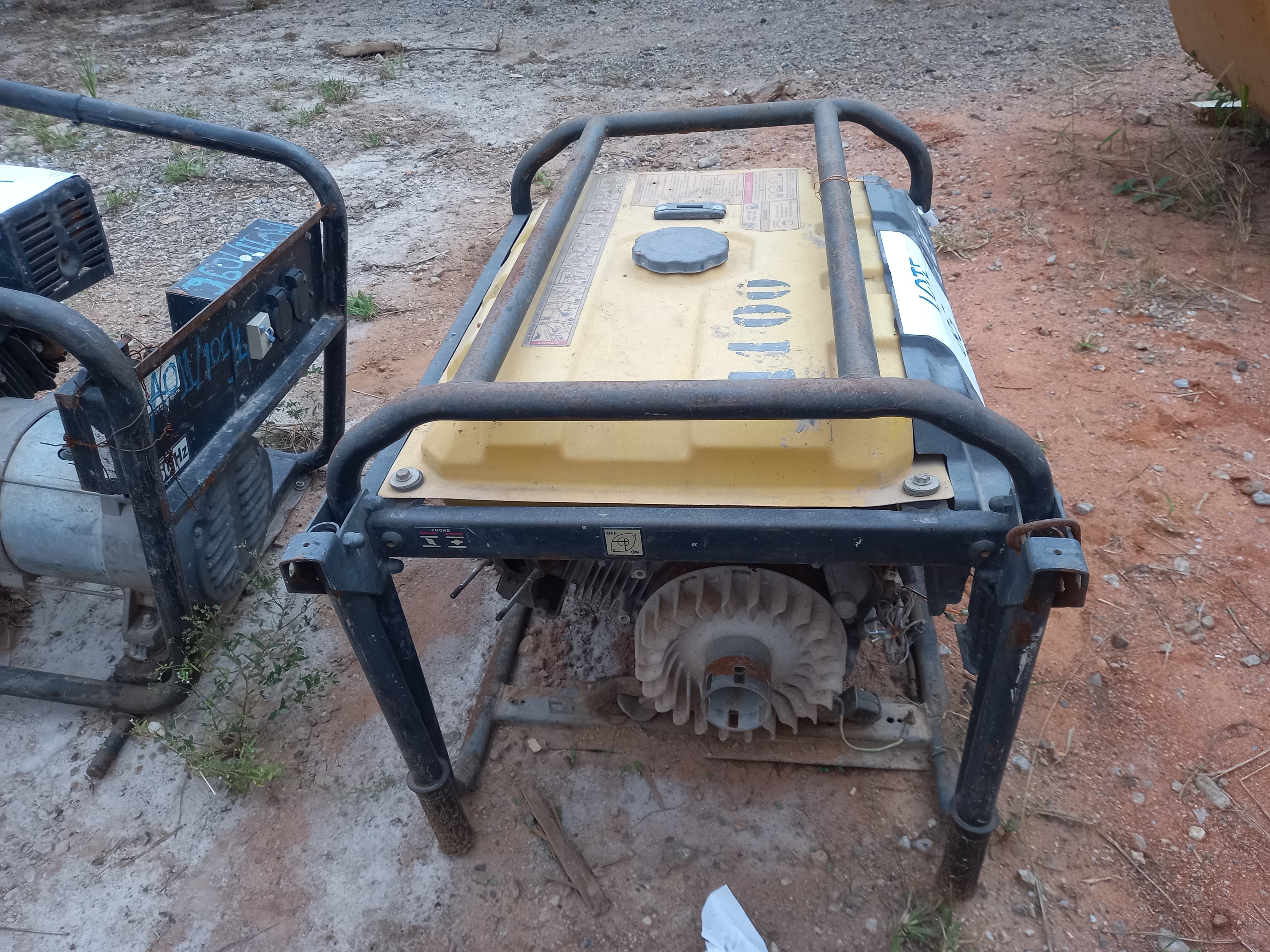 Dumpers (4X4) + Geradores + Bomba Betão 50 M3/H — imagem 45