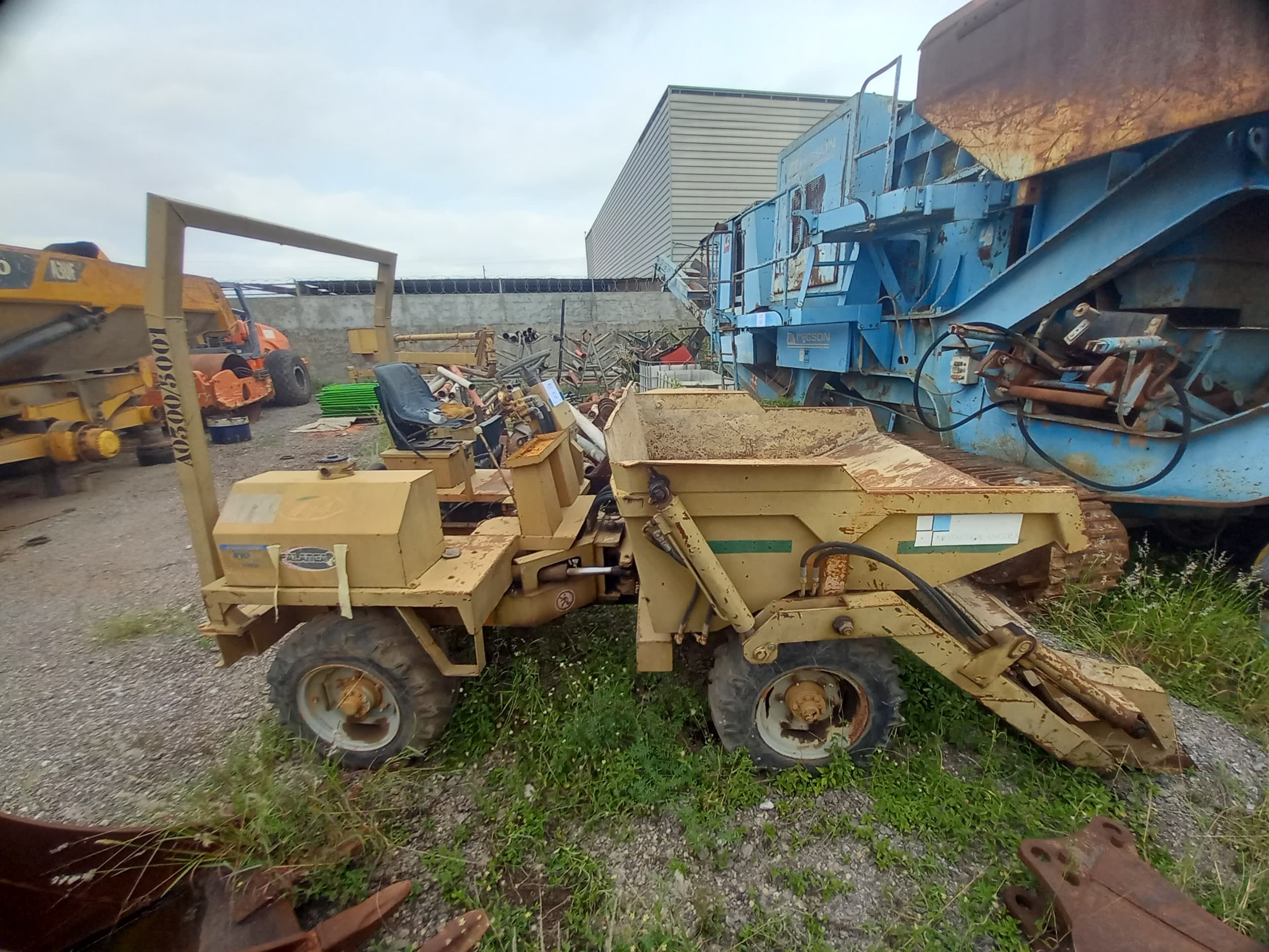 Dumpers (4X4) + Geradores + Bomba Betão 50 M3/H — imagem 2