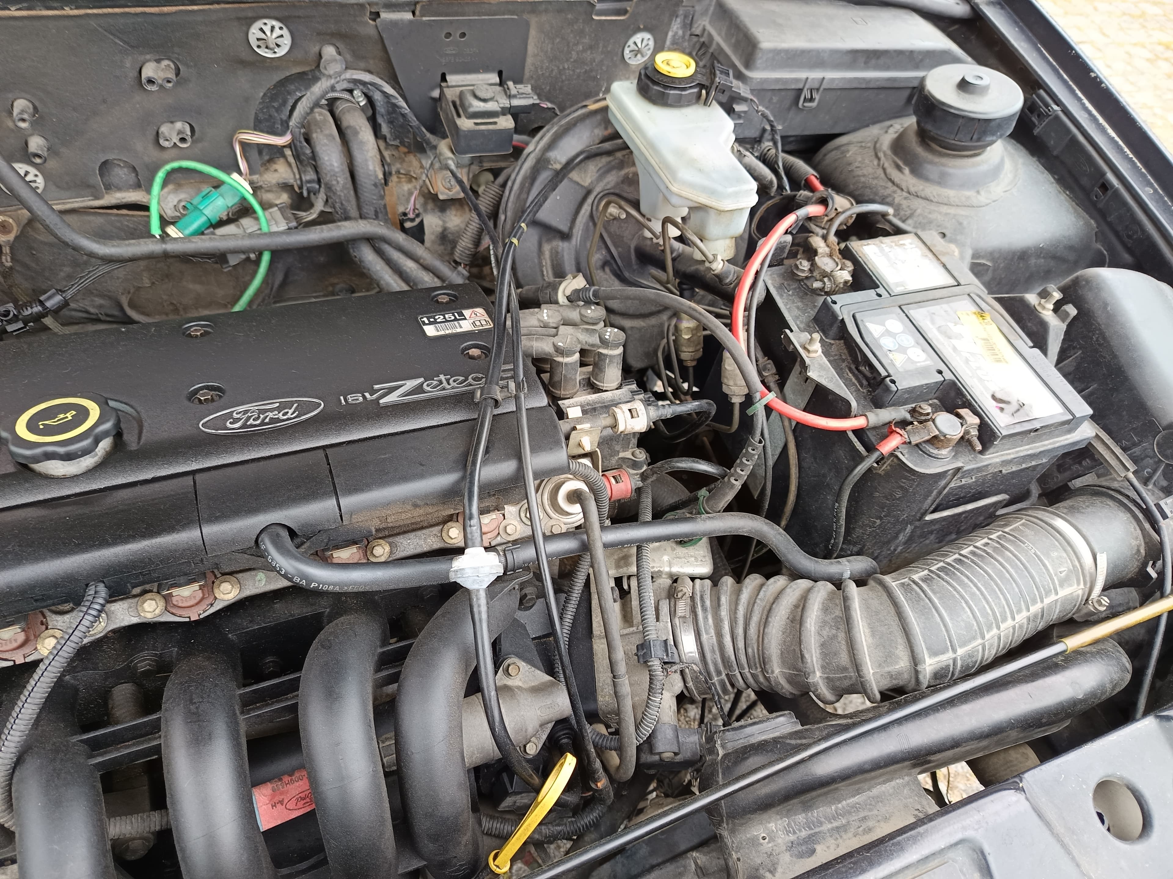 Ford Fiesta · Ano 1999 — image 19