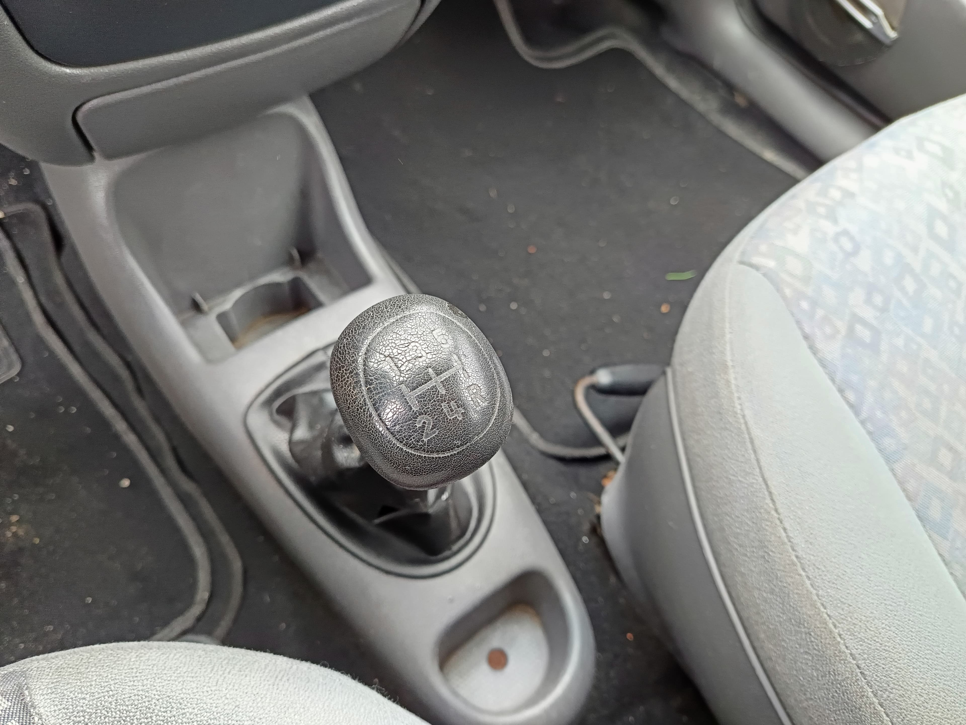 Ford Fiesta · Ano 1999 — image 38