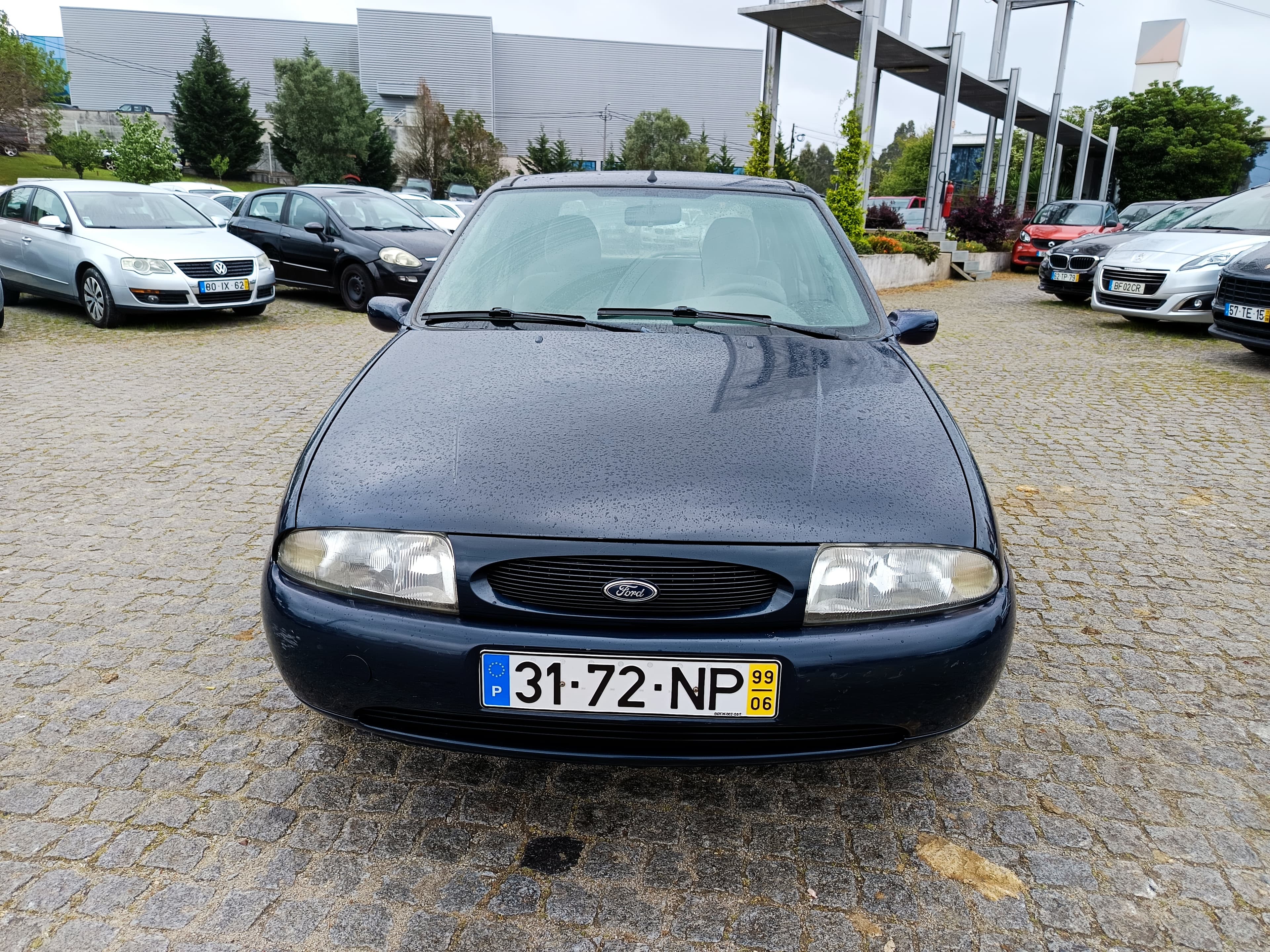 Ford Fiesta · Ano 1999 — image 2