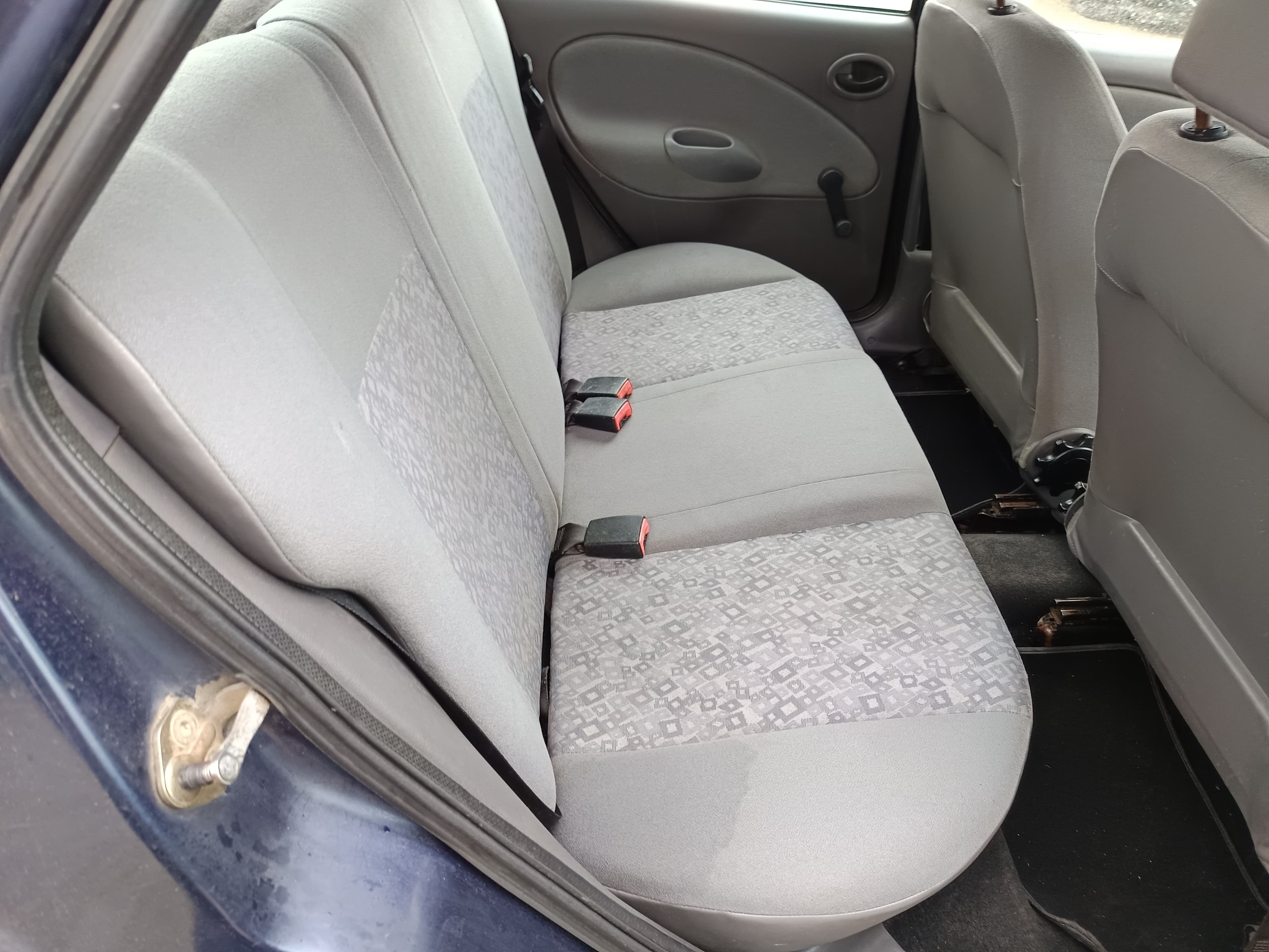 Ford Fiesta · Ano 1999 — image 25