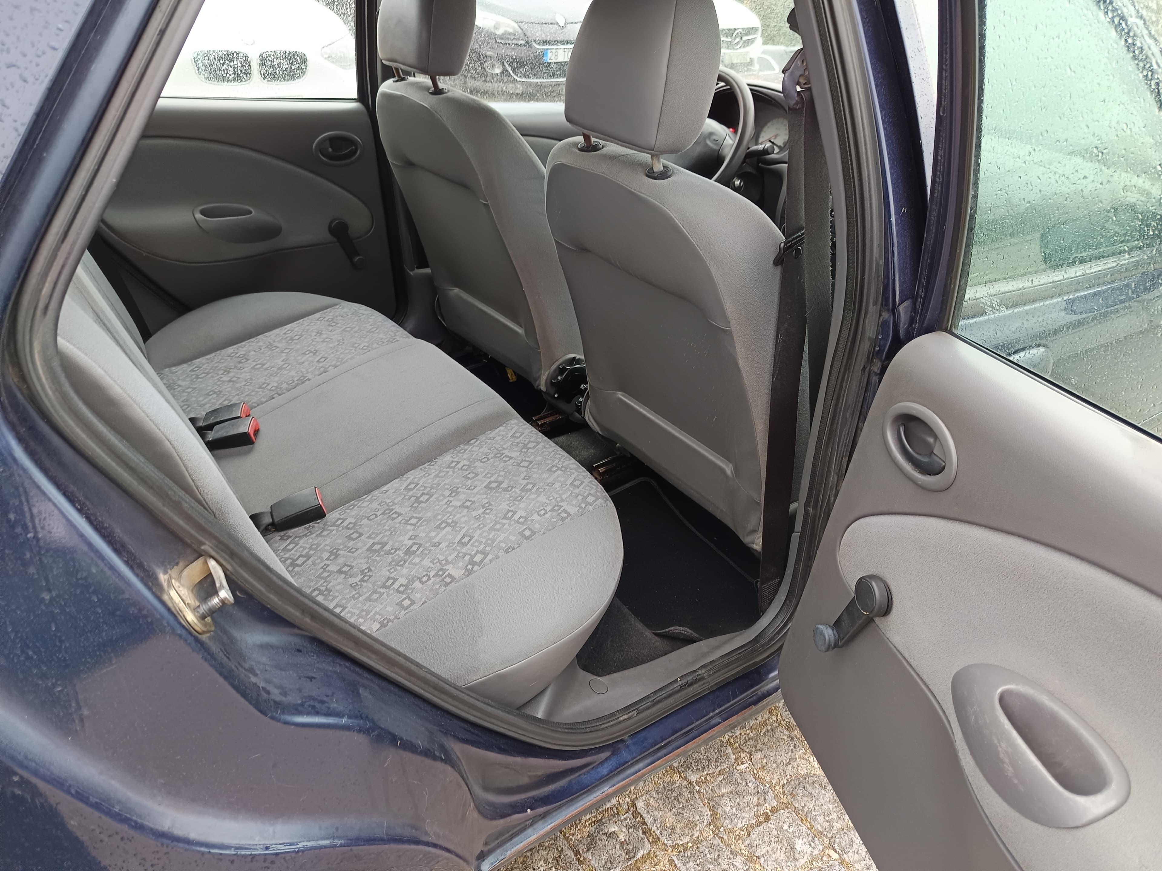 Ford Fiesta · Ano 1999 — image 23