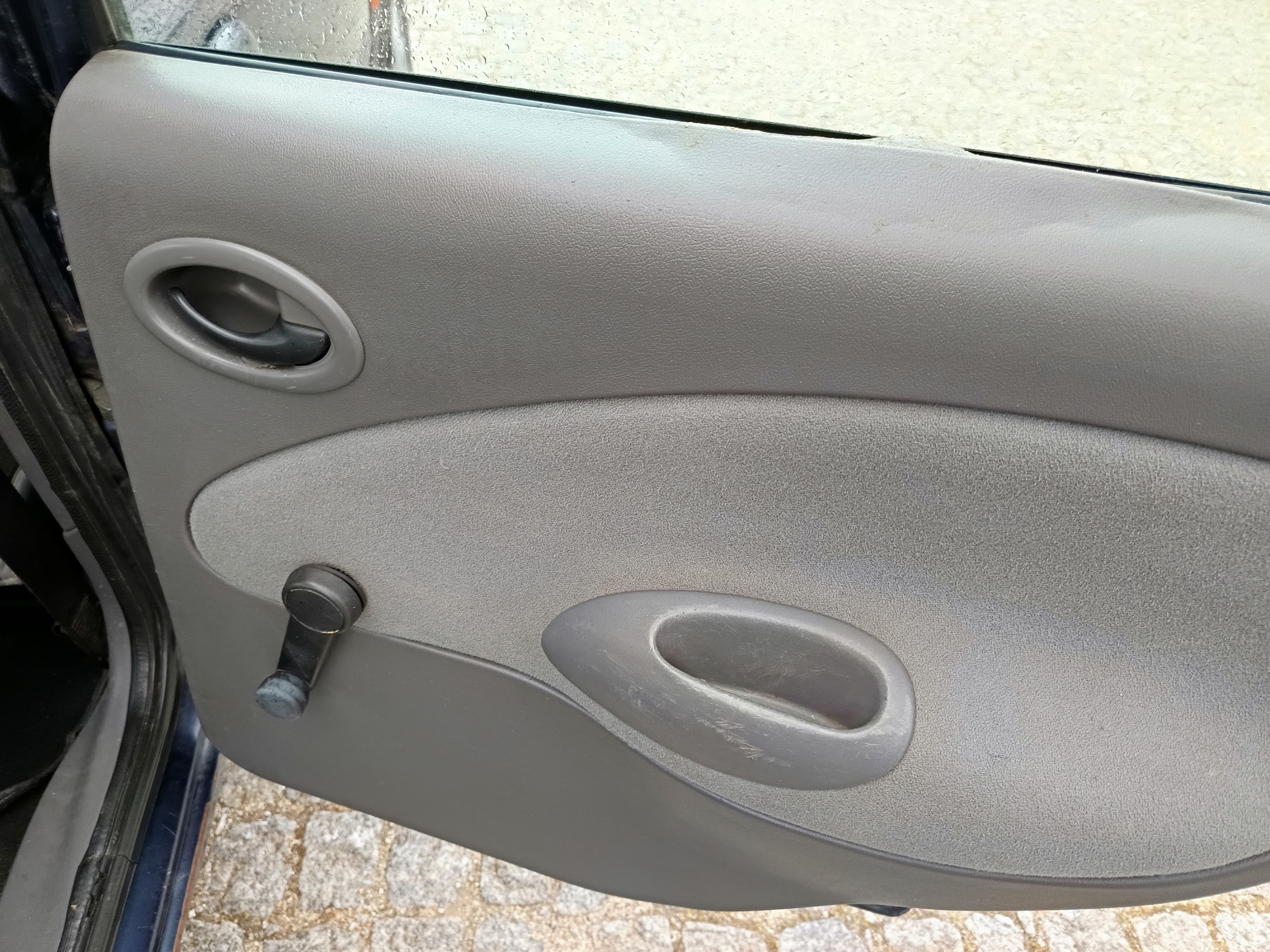 Ford Fiesta · Ano 1999 — image 24