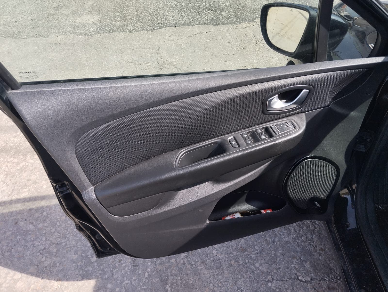 Renault Clio · Ano 2015 — imagem 17