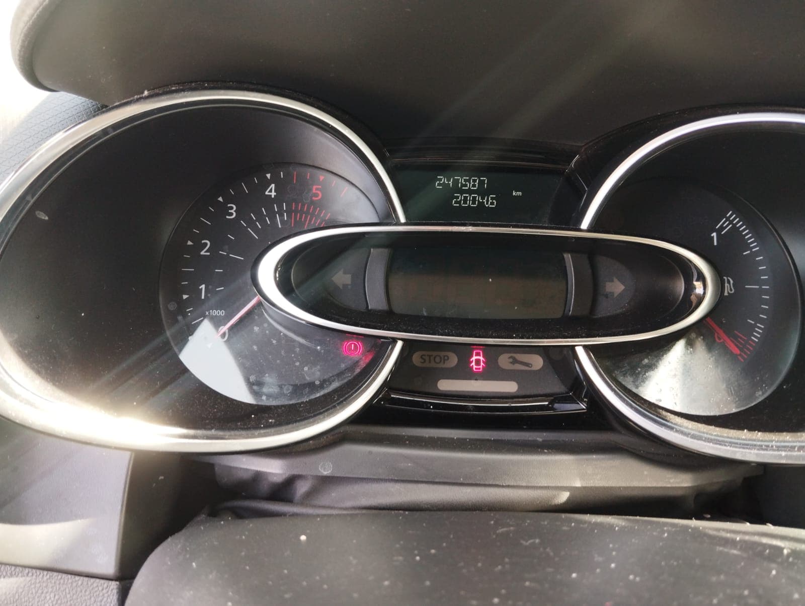 Renault Clio · Ano 2015 — imagem 15