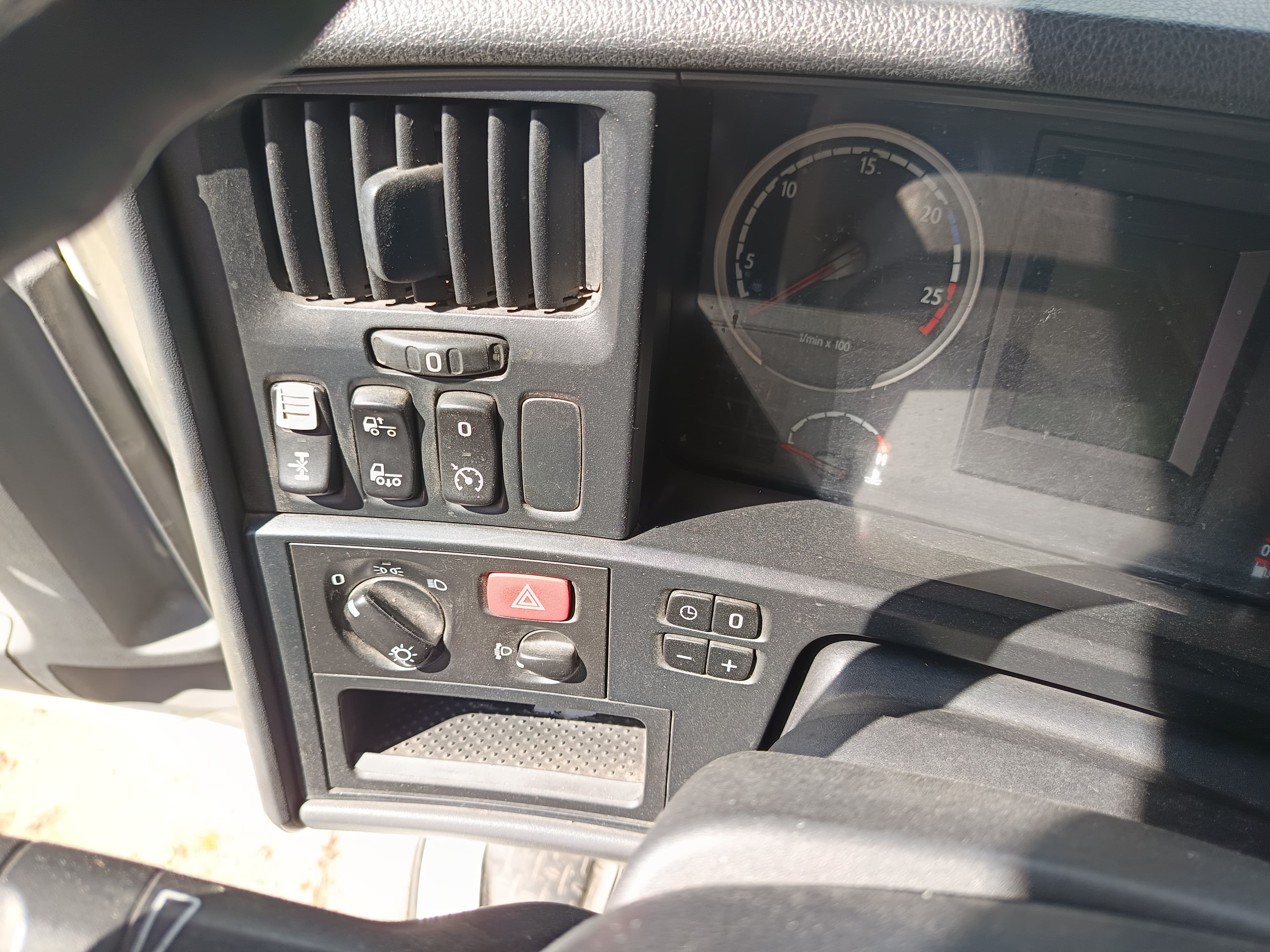 Scania A4 · Ano 2010 — image 14