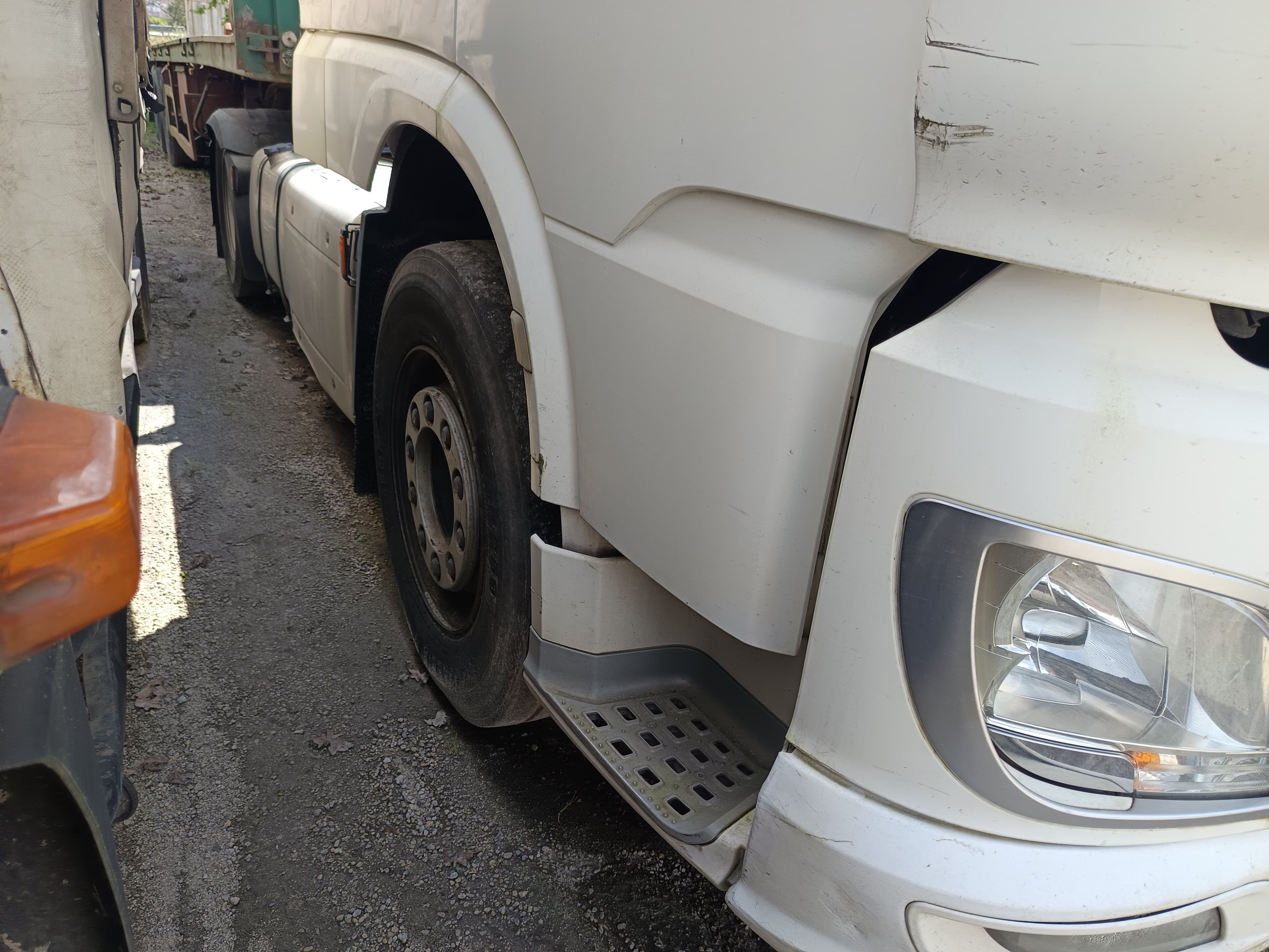 DAF OMEGA B · Ano 2015 — imagem 4