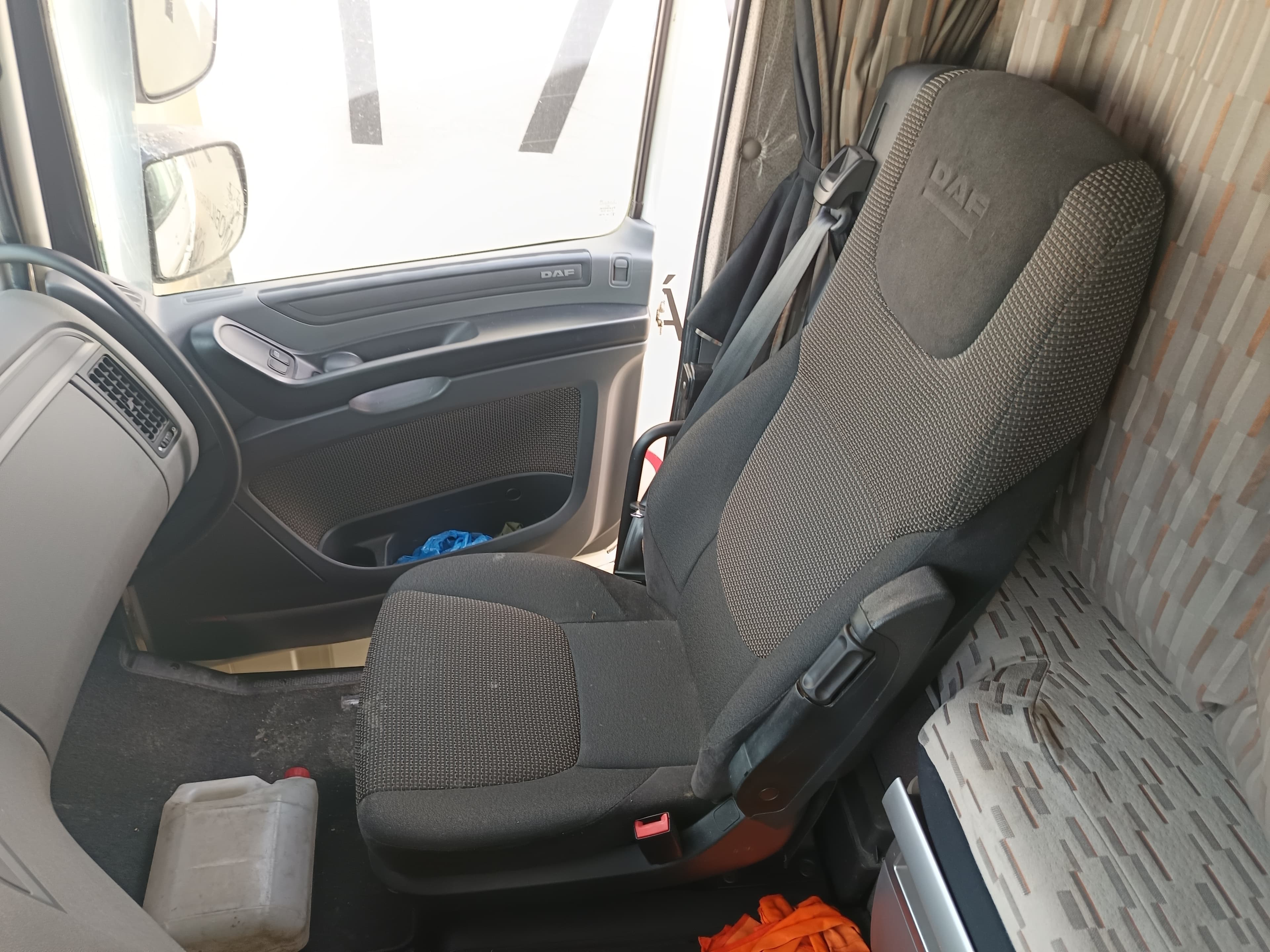 DAF OMEGA B · Ano 2015 — imagem 16