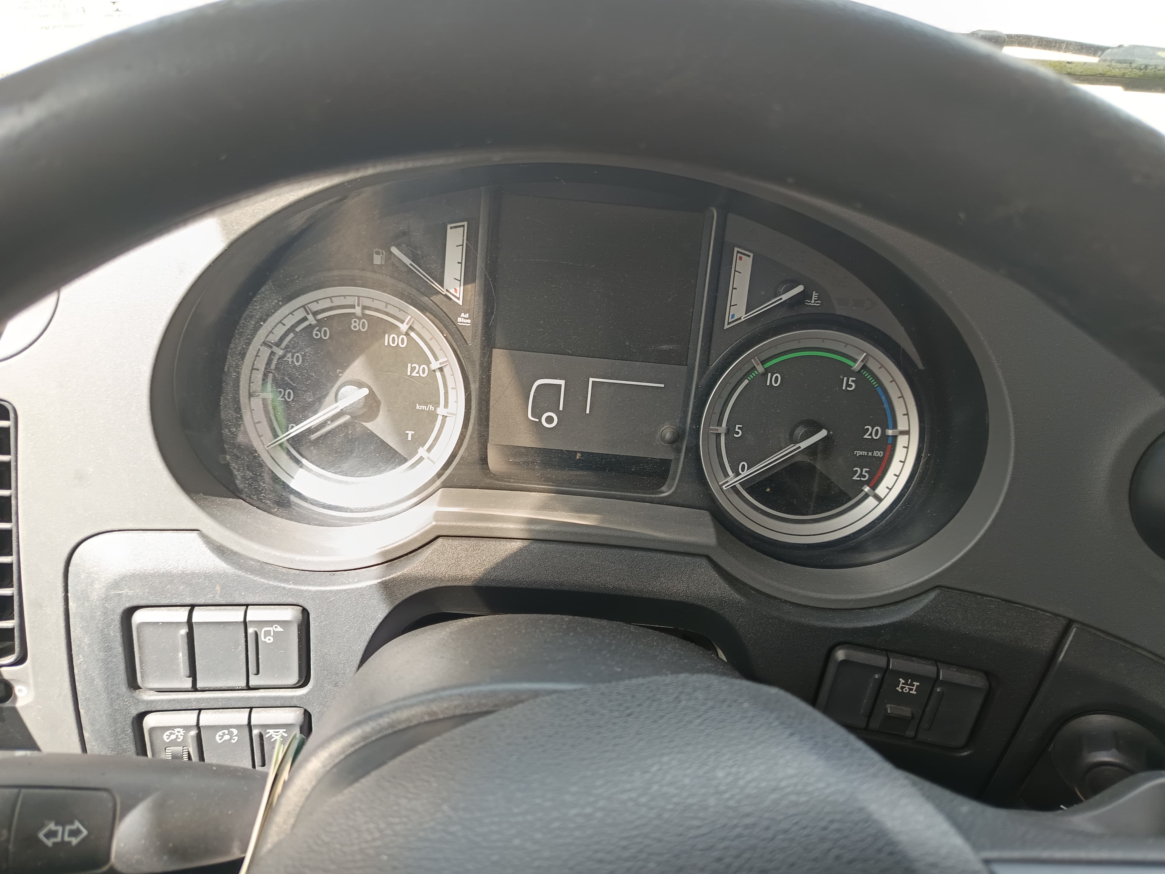 DAF OMEGA B · Ano 2015 — imagem 14